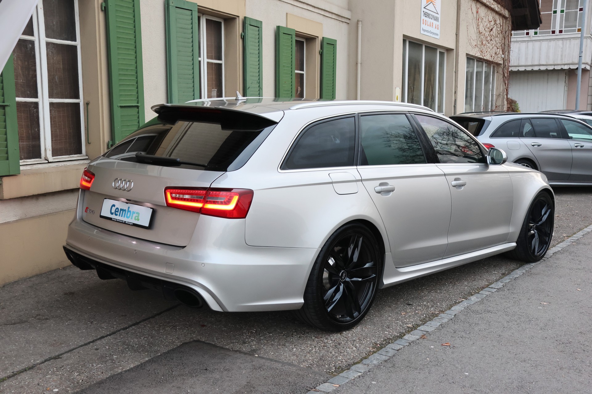 AUDI RS6 Avant 4.0 TFSI V8 quattro Tiptronic-image-4
