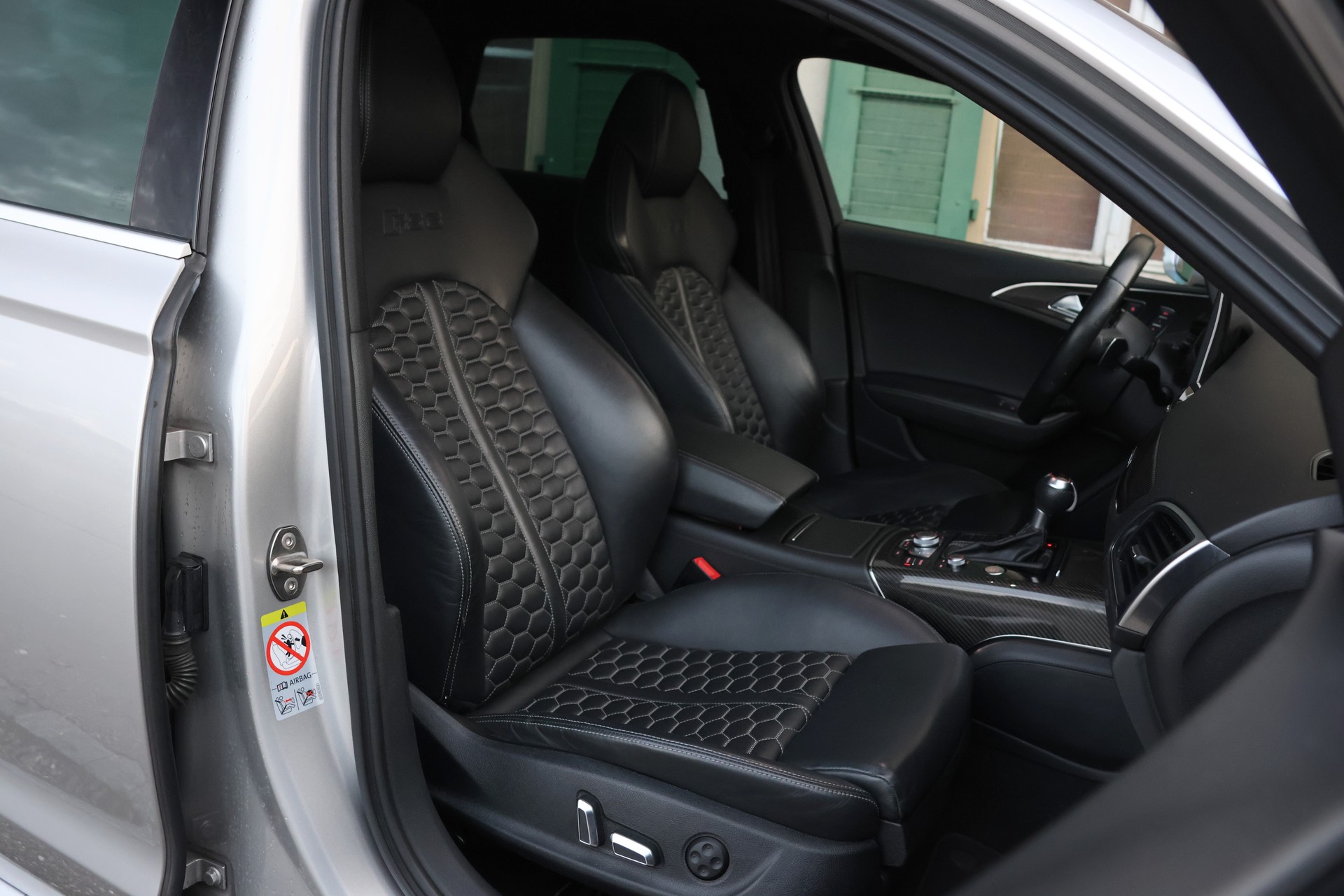 AUDI RS6 Avant 4.0 TFSI V8 quattro Tiptronic-image-10