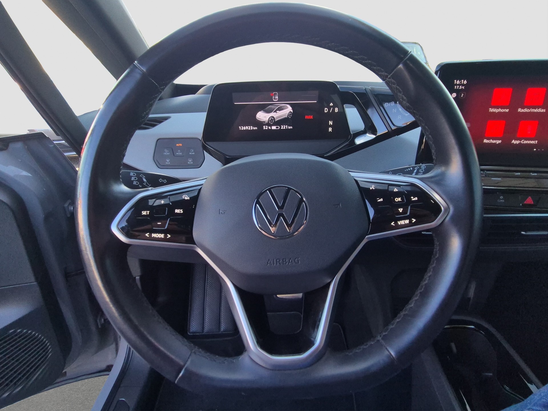 VW ID.3 Pro S 77 kWh Tour-image-12