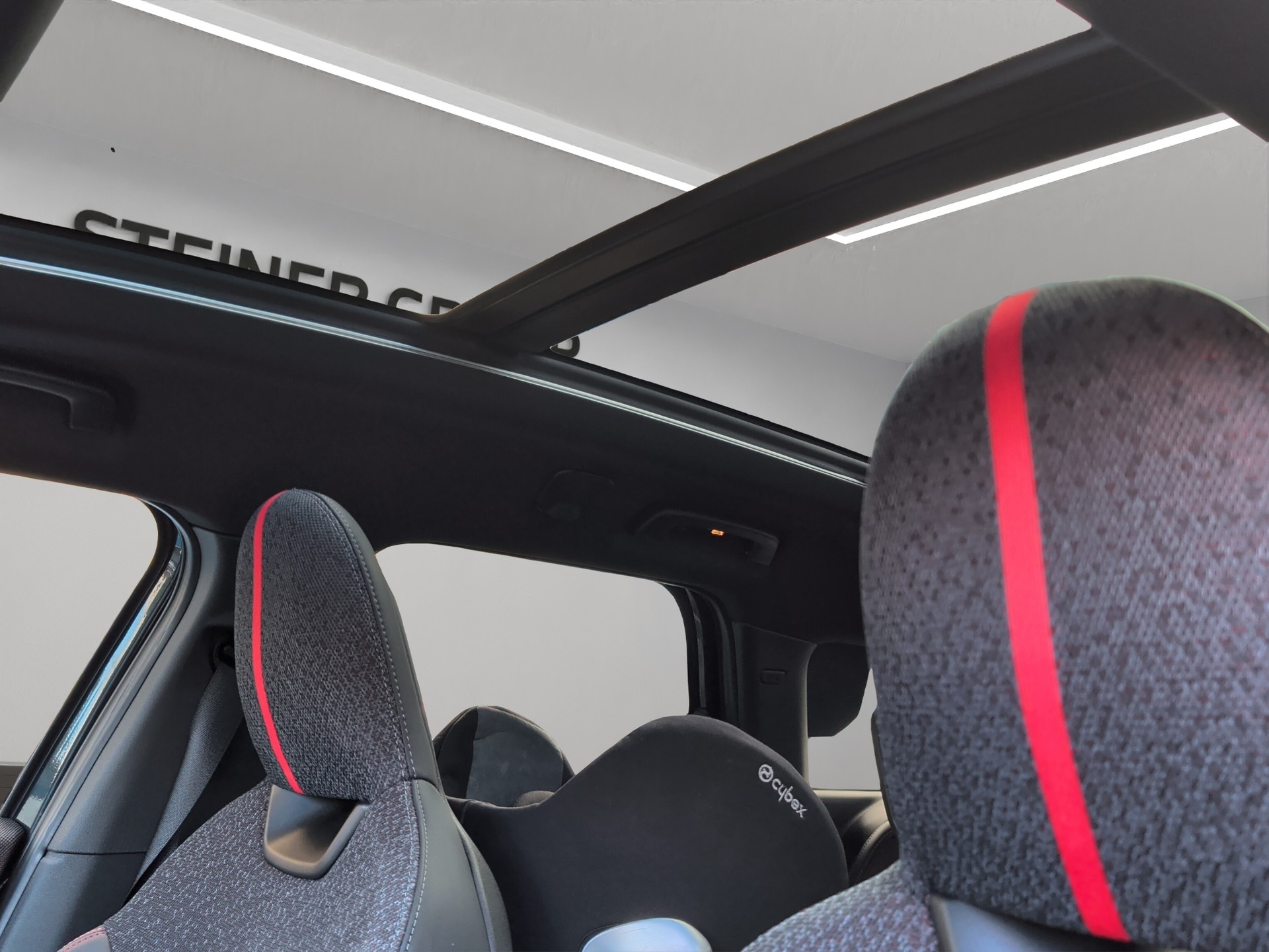 MINI Countryman John Cooper Works ALL4 Steptronic-image-12