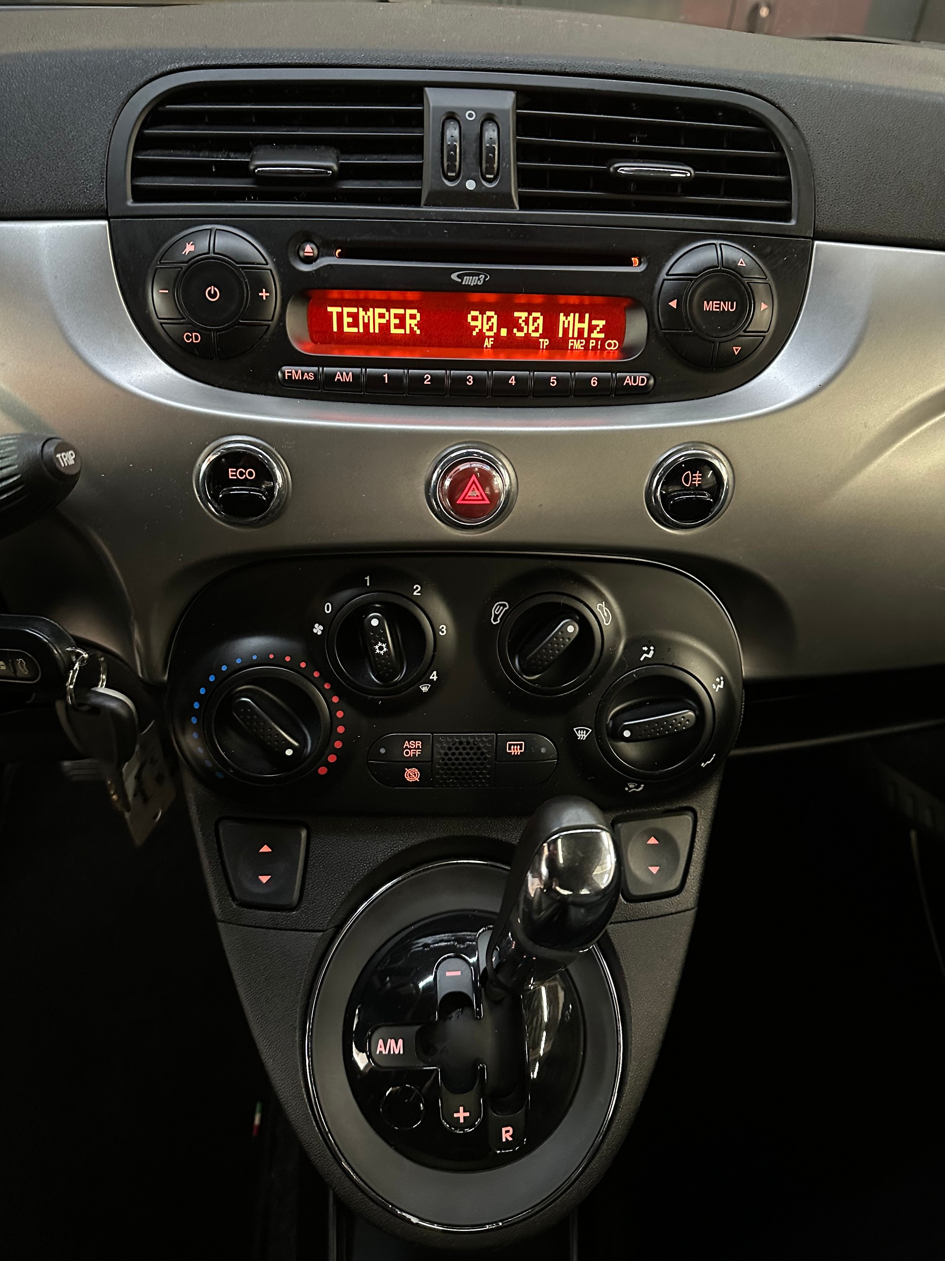 FIAT 500 0.9 Twinair Turbo Lounge Dualogic-image-10