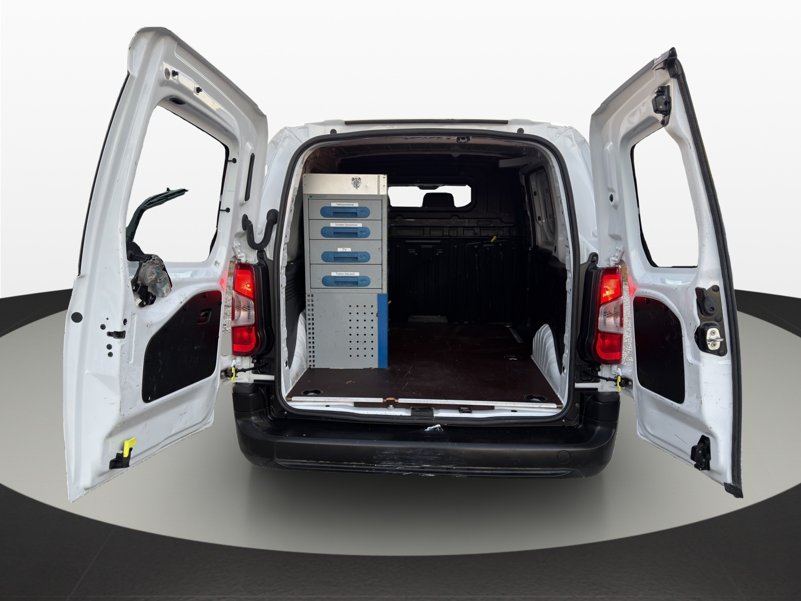CITROEN Berlingo Van 1.2 Pure Tech 110 s/s Swiss Edition-image-19