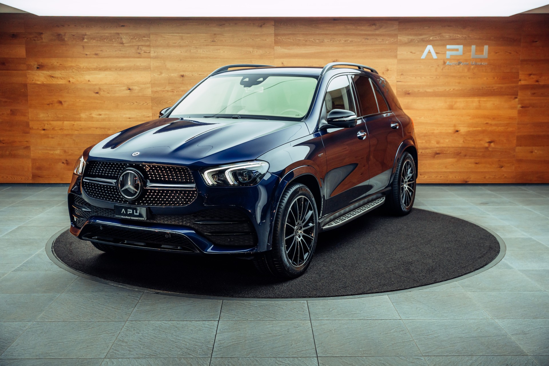 MERCEDES-BENZ GLE 350 de 4Matic AMG Line 9G-Tronic-image-3