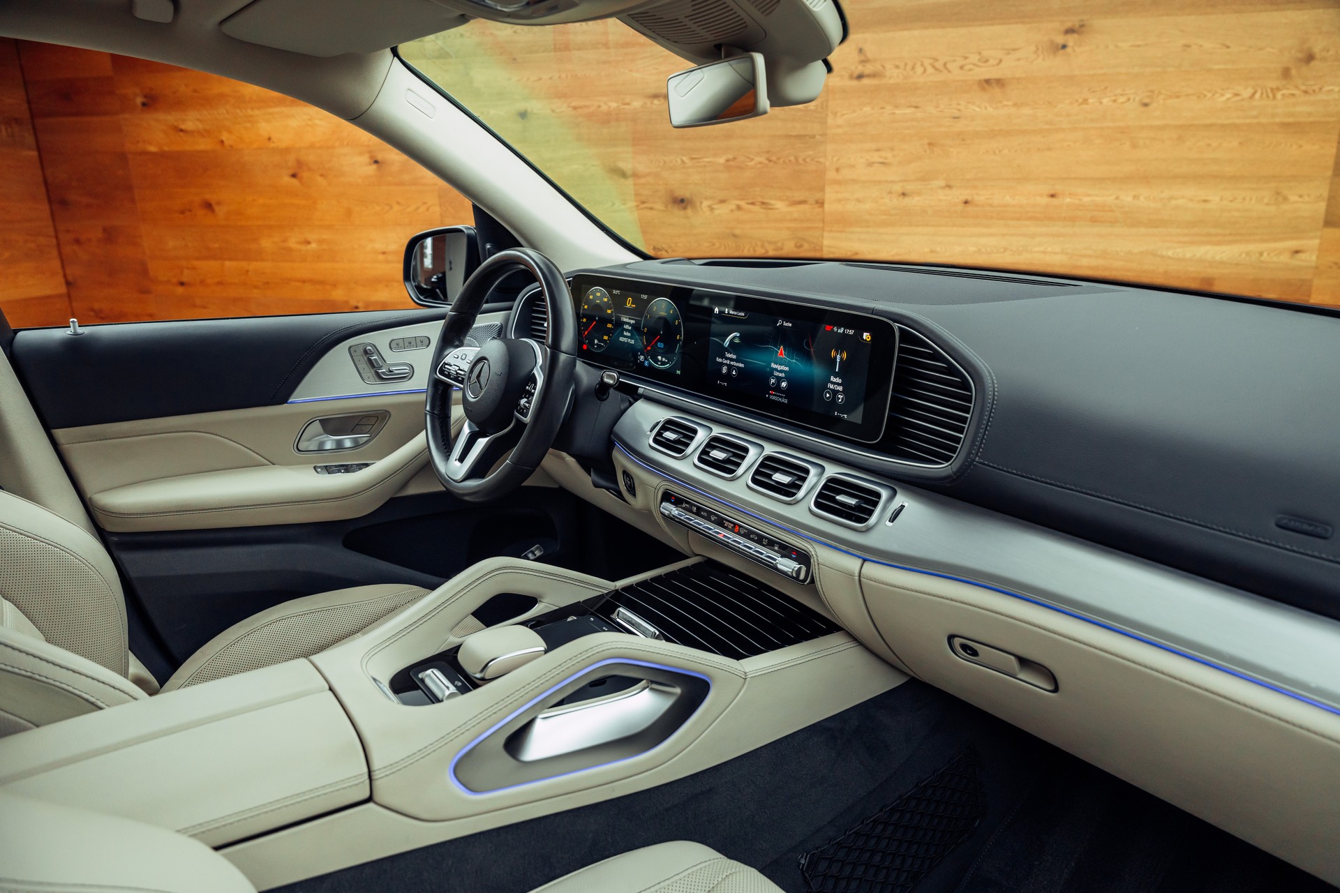 MERCEDES-BENZ GLE 350 de 4Matic AMG Line 9G-Tronic-image-5