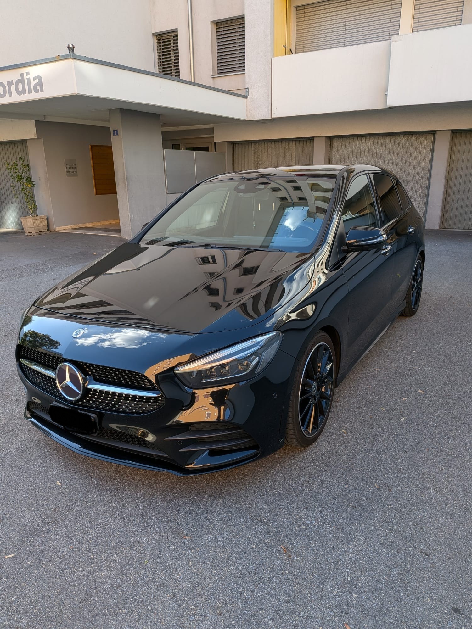 Car photo