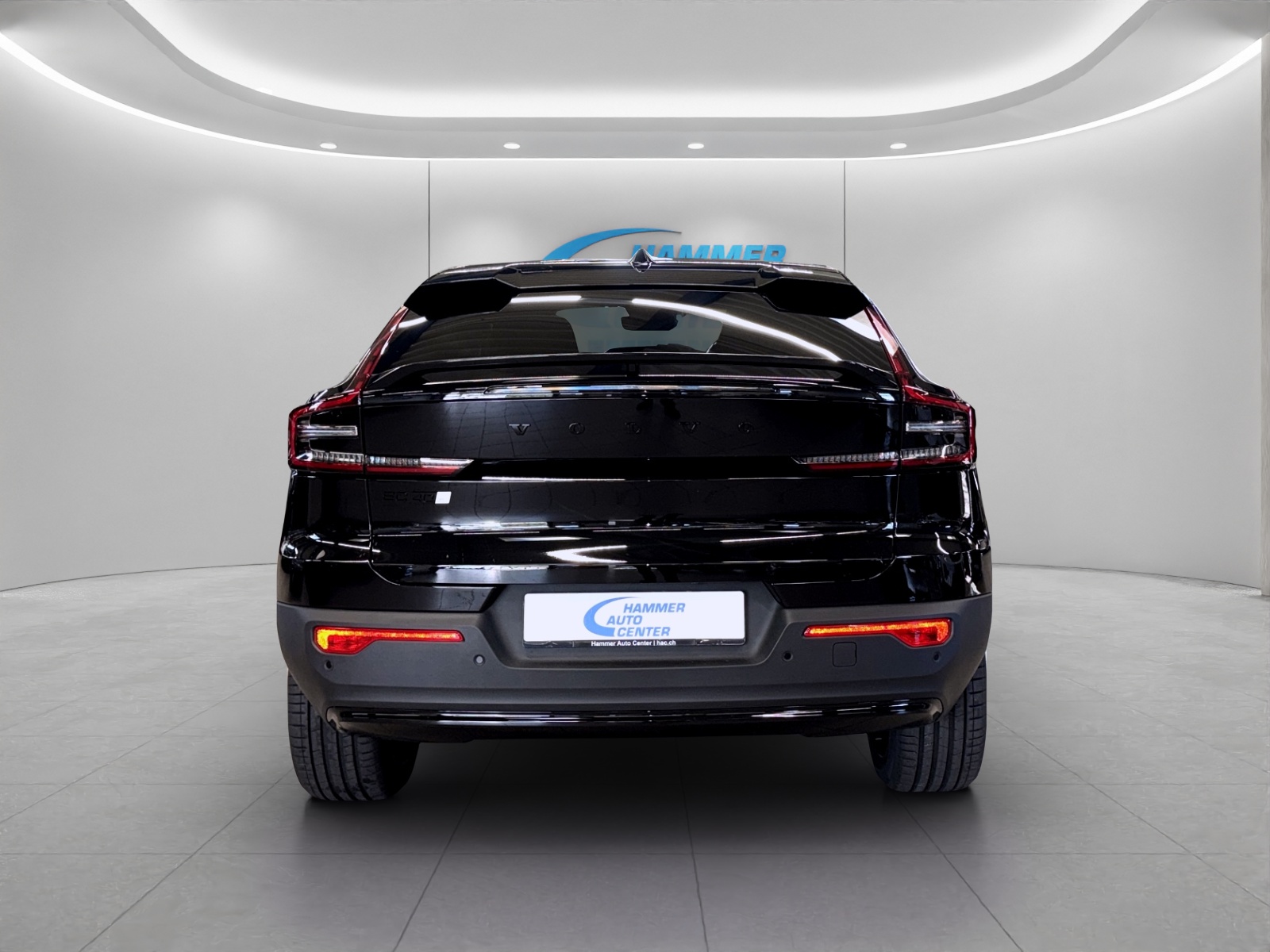 VOLVO EC40 Twin Performance Black Edition AWD-image-3