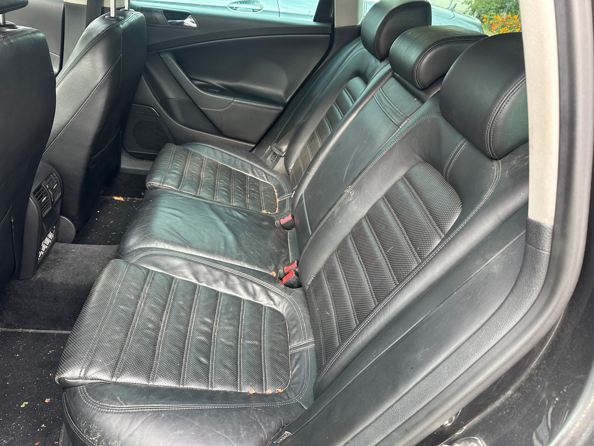 VW Passat Variant 2.0 TDI Highline-image-5