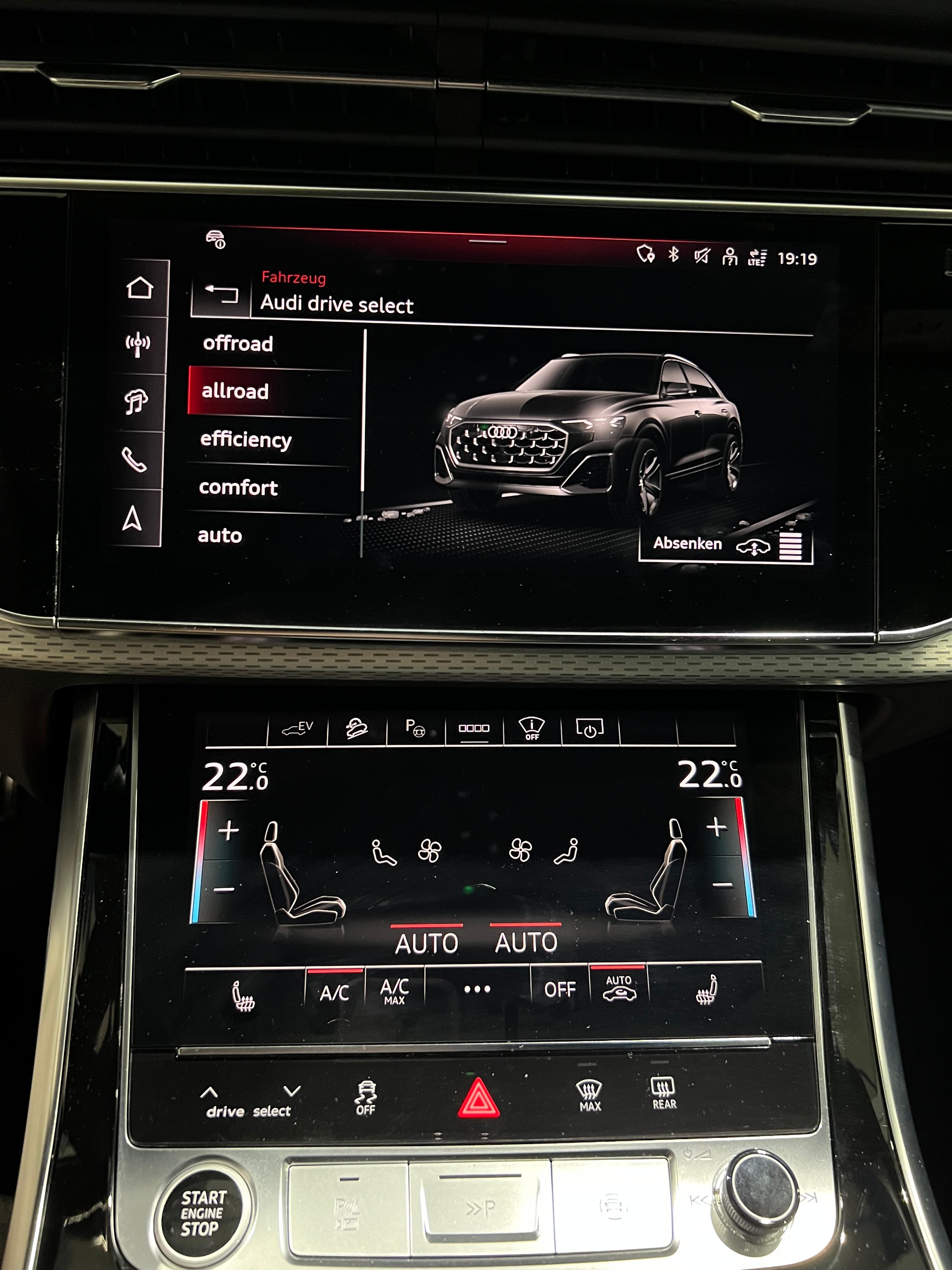 AUDI Q8 SUV TFSI e quattro 290 kW S-Line**5-Jahre Garantie,Matrix,Panodach,Luftfahrwerk**SoH 100%**-image-11