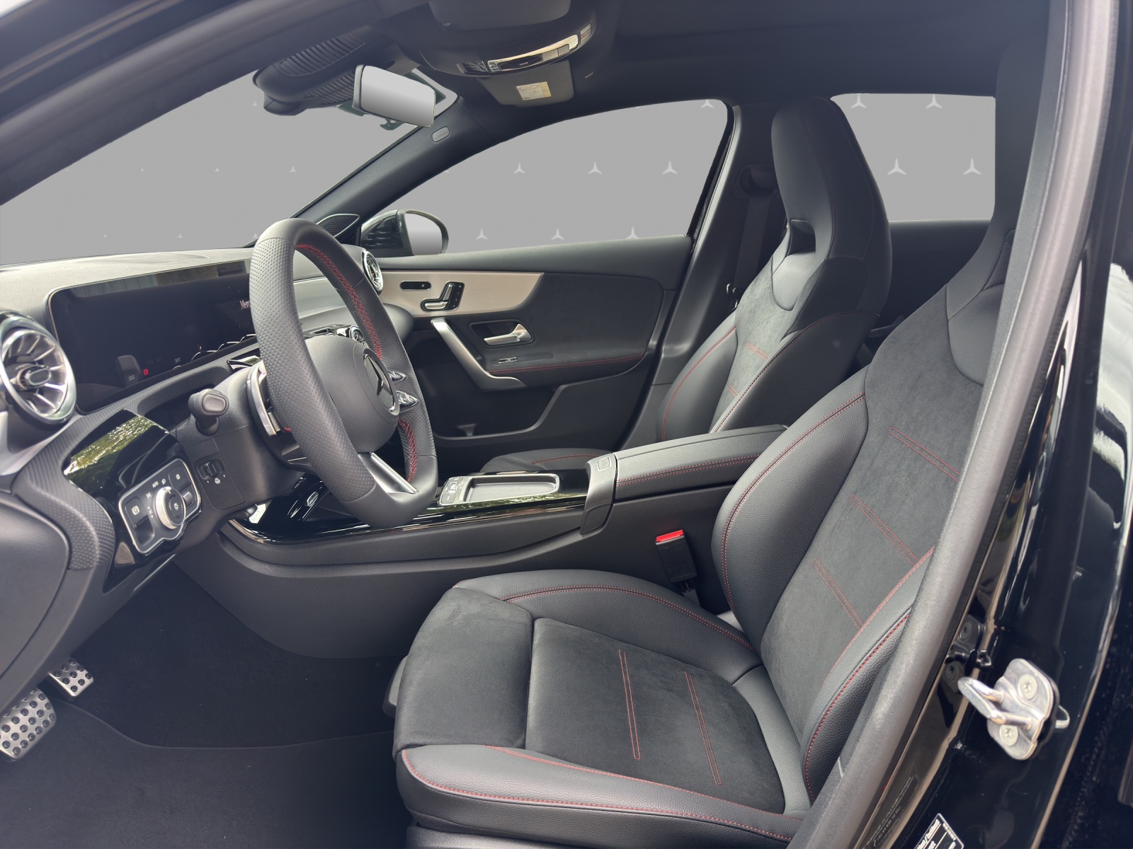 MERCEDES-BENZ A 250 4Matic 8G-DCT-image-5