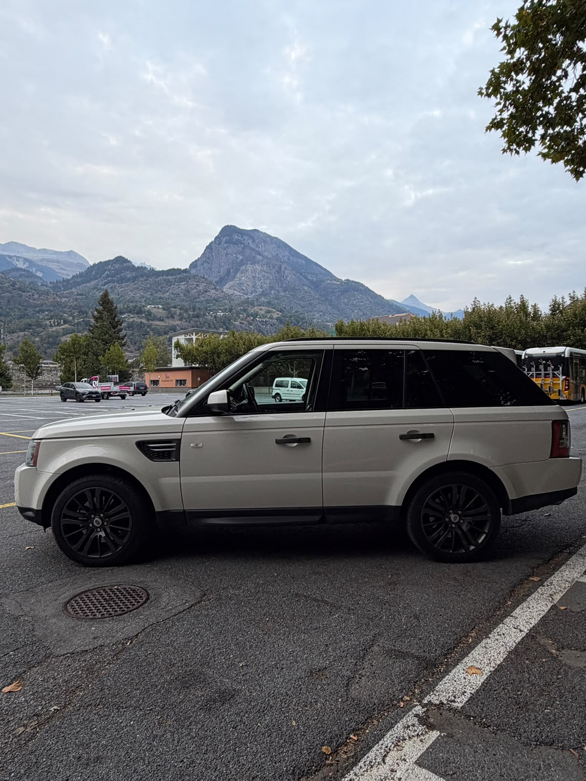 LAND ROVER Range Rover Sport 3.6 TDV8 HSE Automatic-image-2