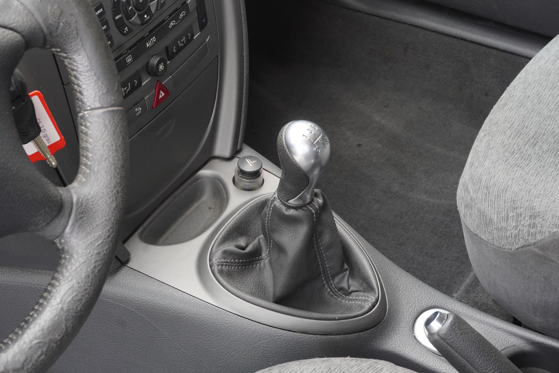 CITROEN C5 Break 2.0i Exclusive-image-11