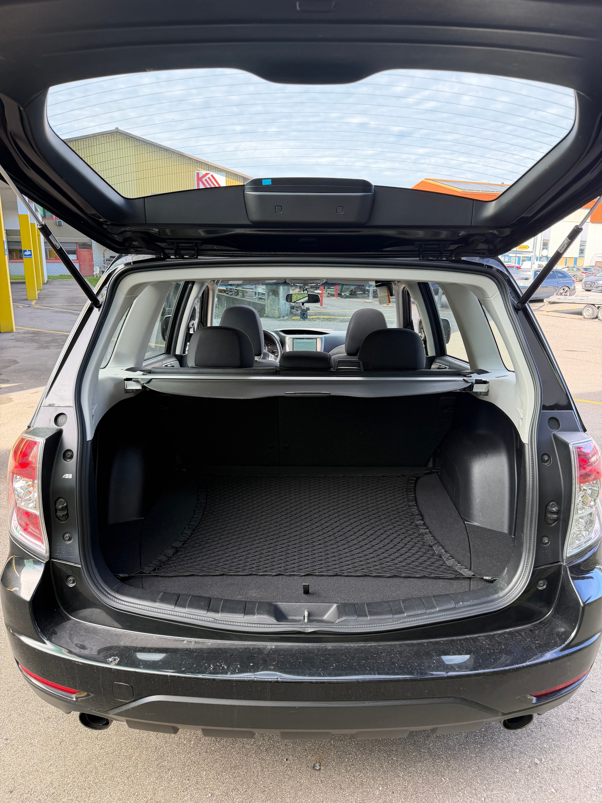 SUBARU Forester 2.0D XS Comfort-image-15
