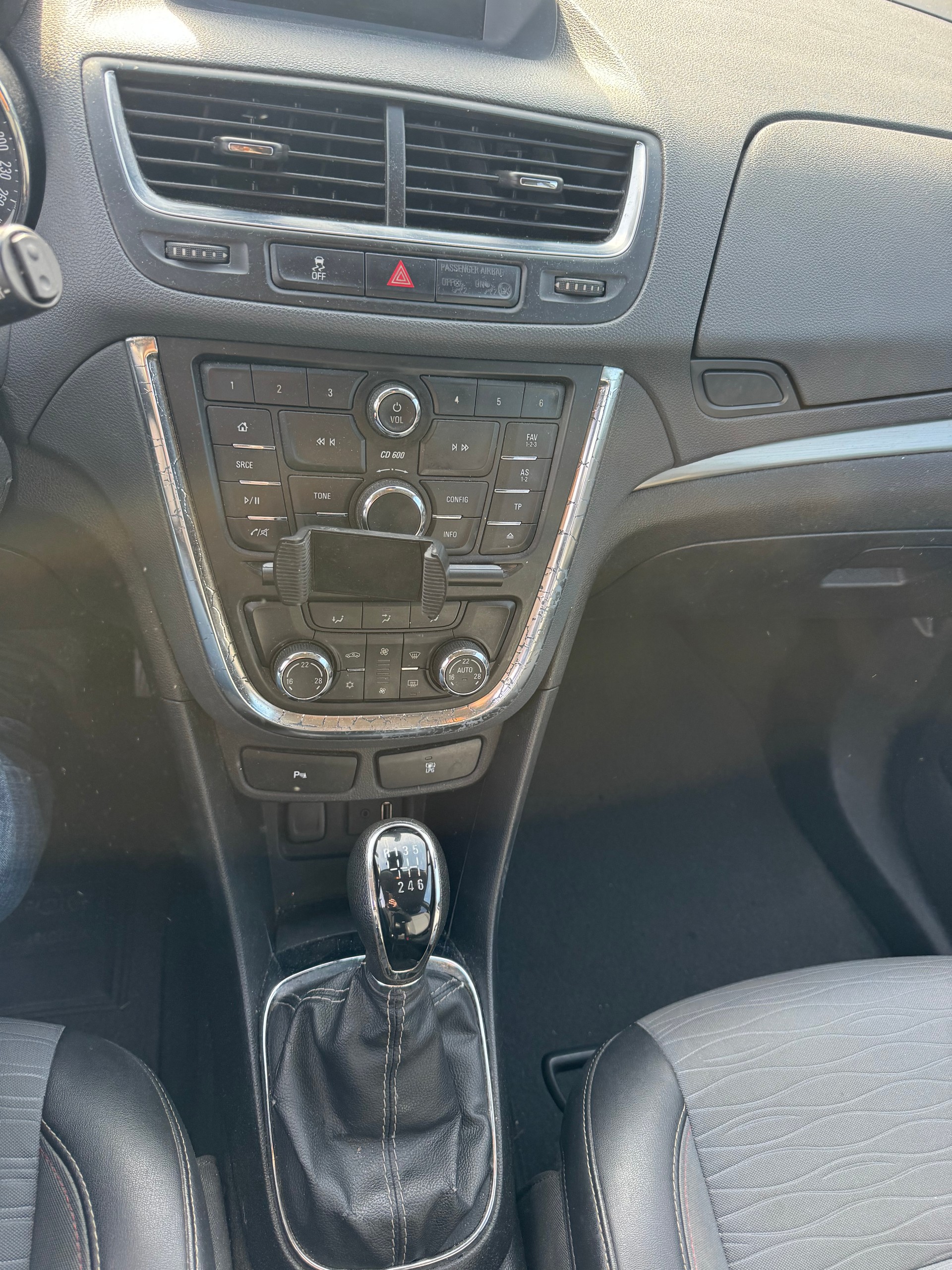 OPEL MOKKA-image-12