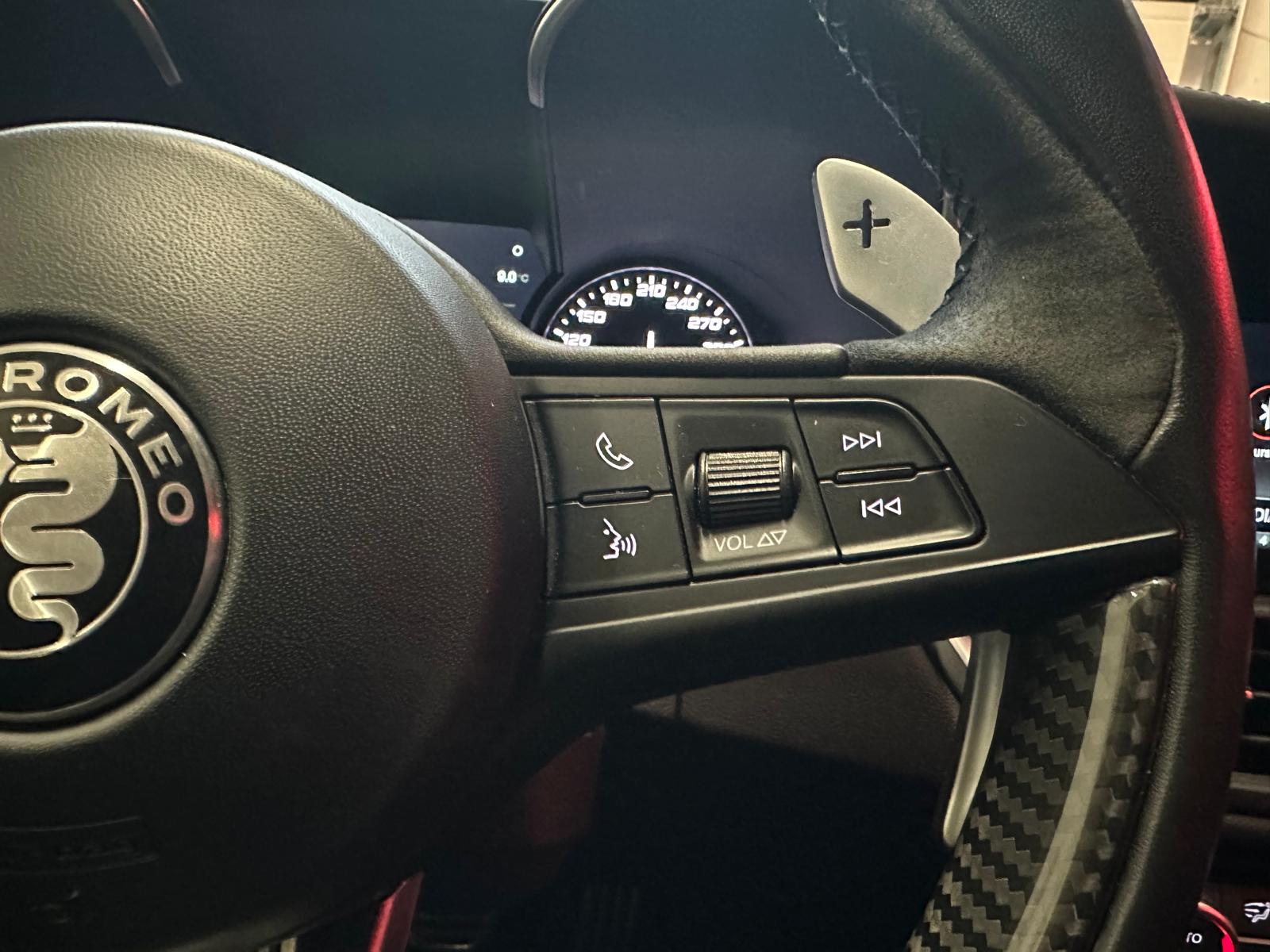 ALFA ROMEO Giulia 2.9 V6 Quadrifoglio Automatic-image-18
