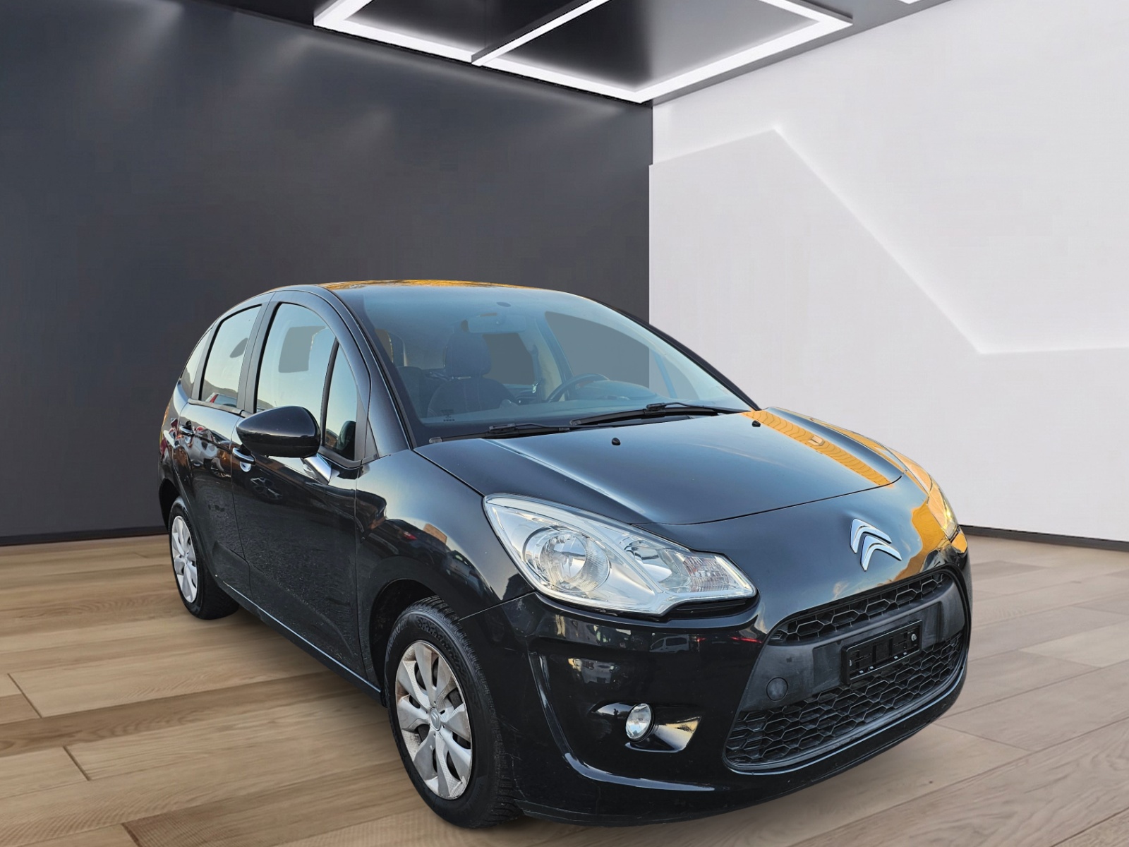 Car photo