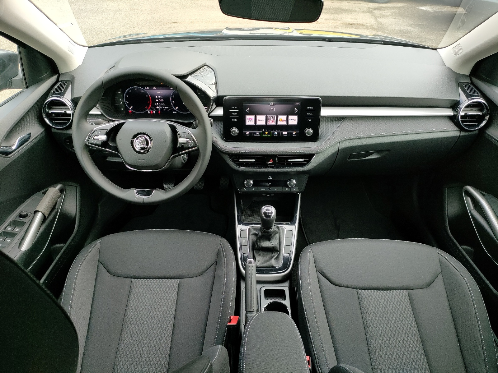 SKODA Fabia 1.0 TSI Style-image-7