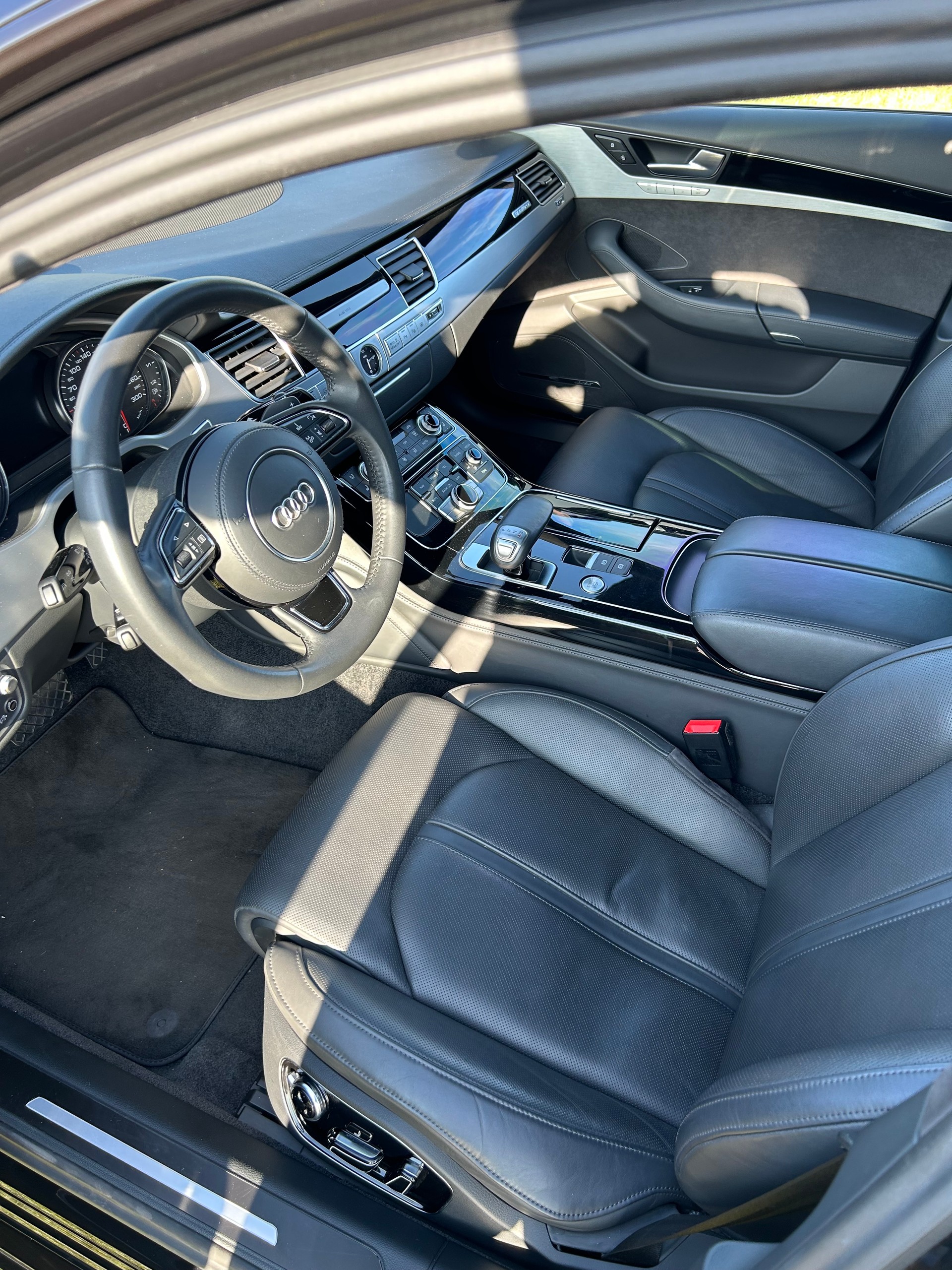 AUDI A8 4.2 TDI quattro tiptronic-image-7