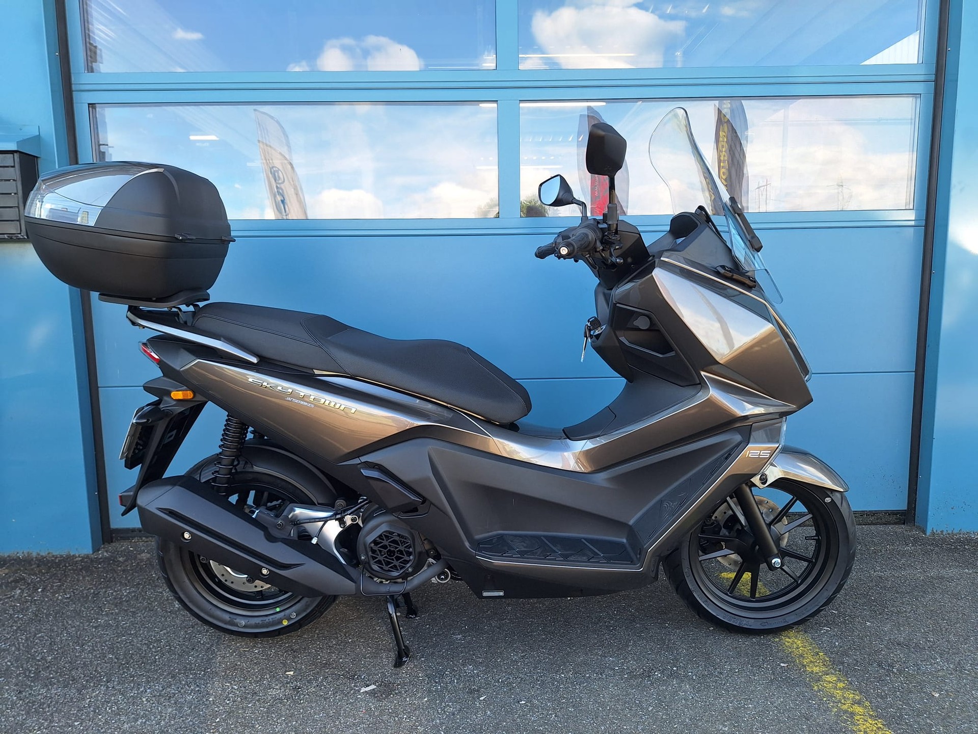 KYMCO SKY TOWN 125