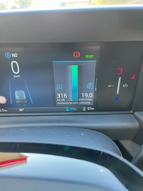 FORD E-Transit Custom Van 320 L1H1 82,5kWh Trend-image-12