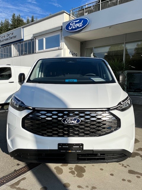 FORD E-Transit Custom Van 320 L1H1 82,5kWh Trend-image-1