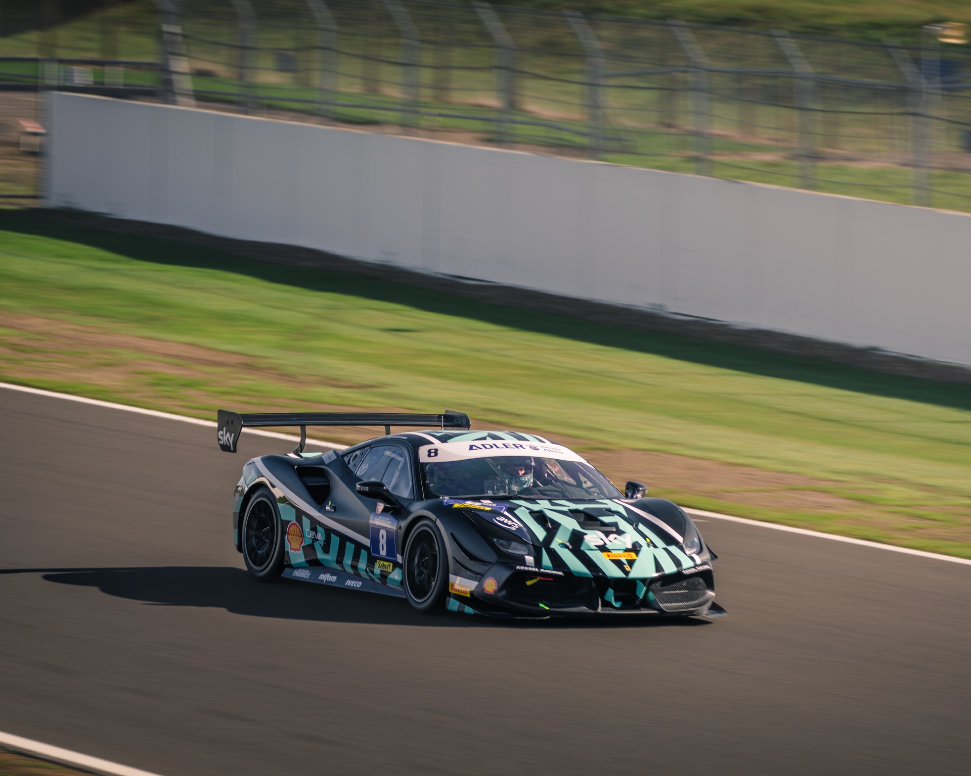 FERRARI 488 Challenge EVO-image-0