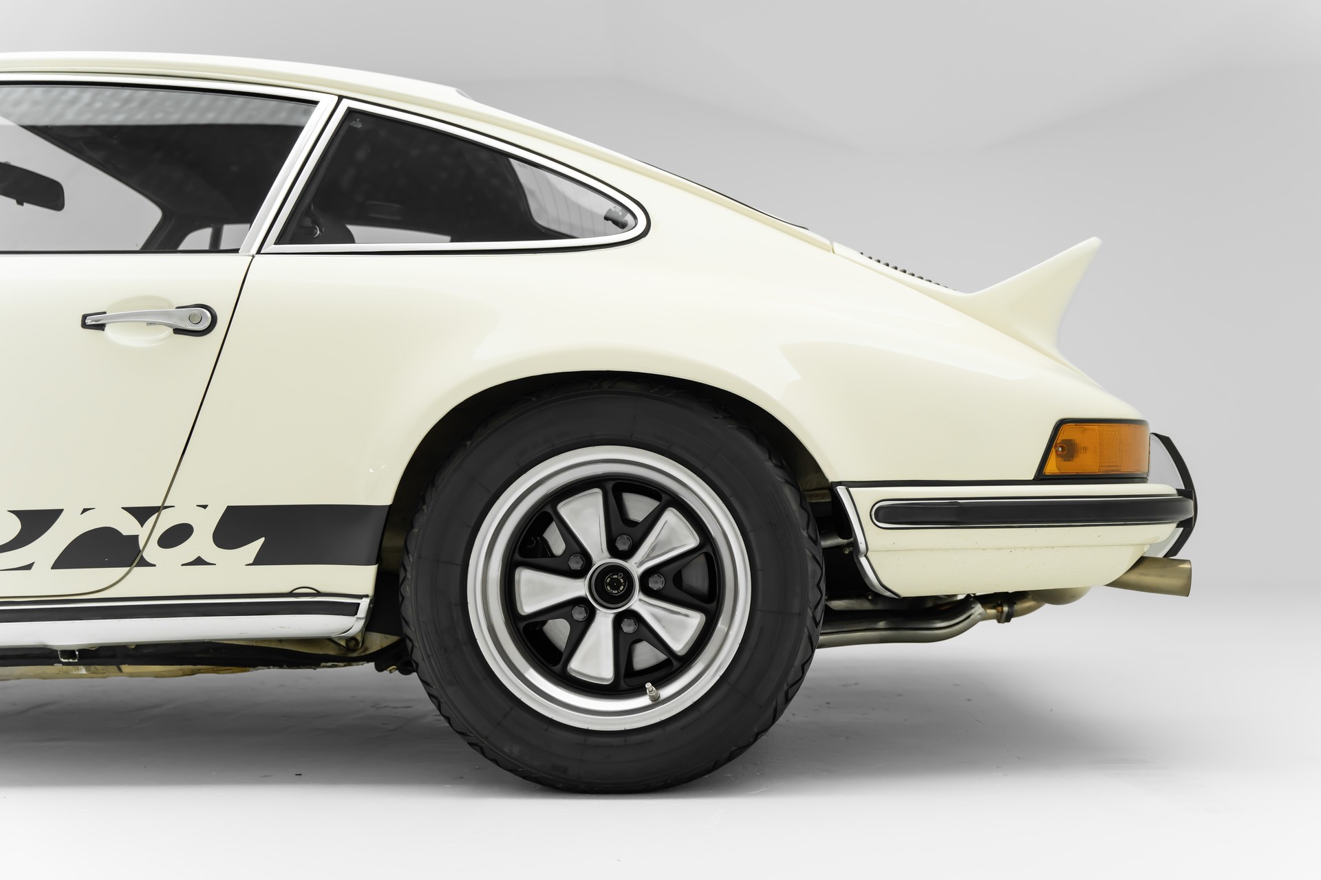 PORSCHE Carrera RS 2.7-image-8