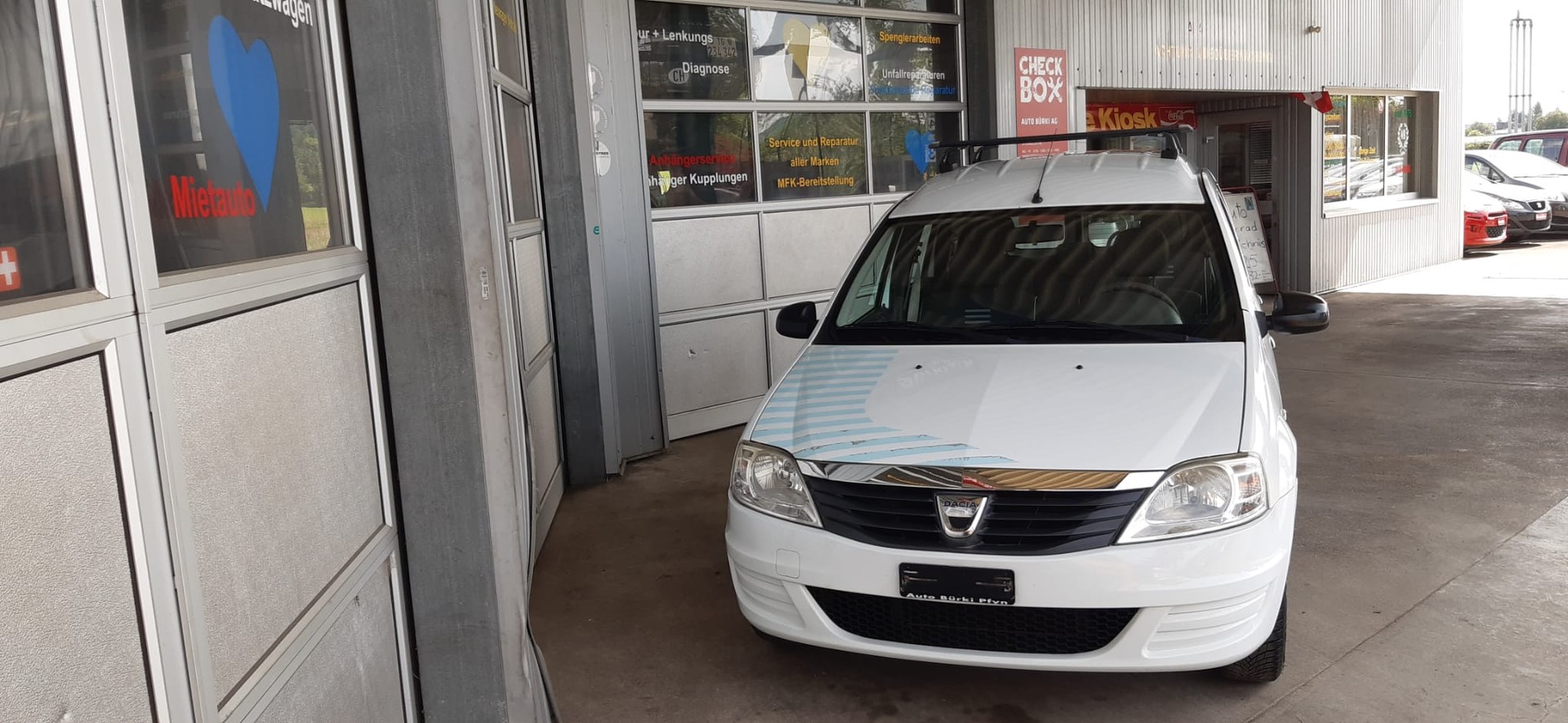 DACIA Logan 1.6 Ambiance-image-2