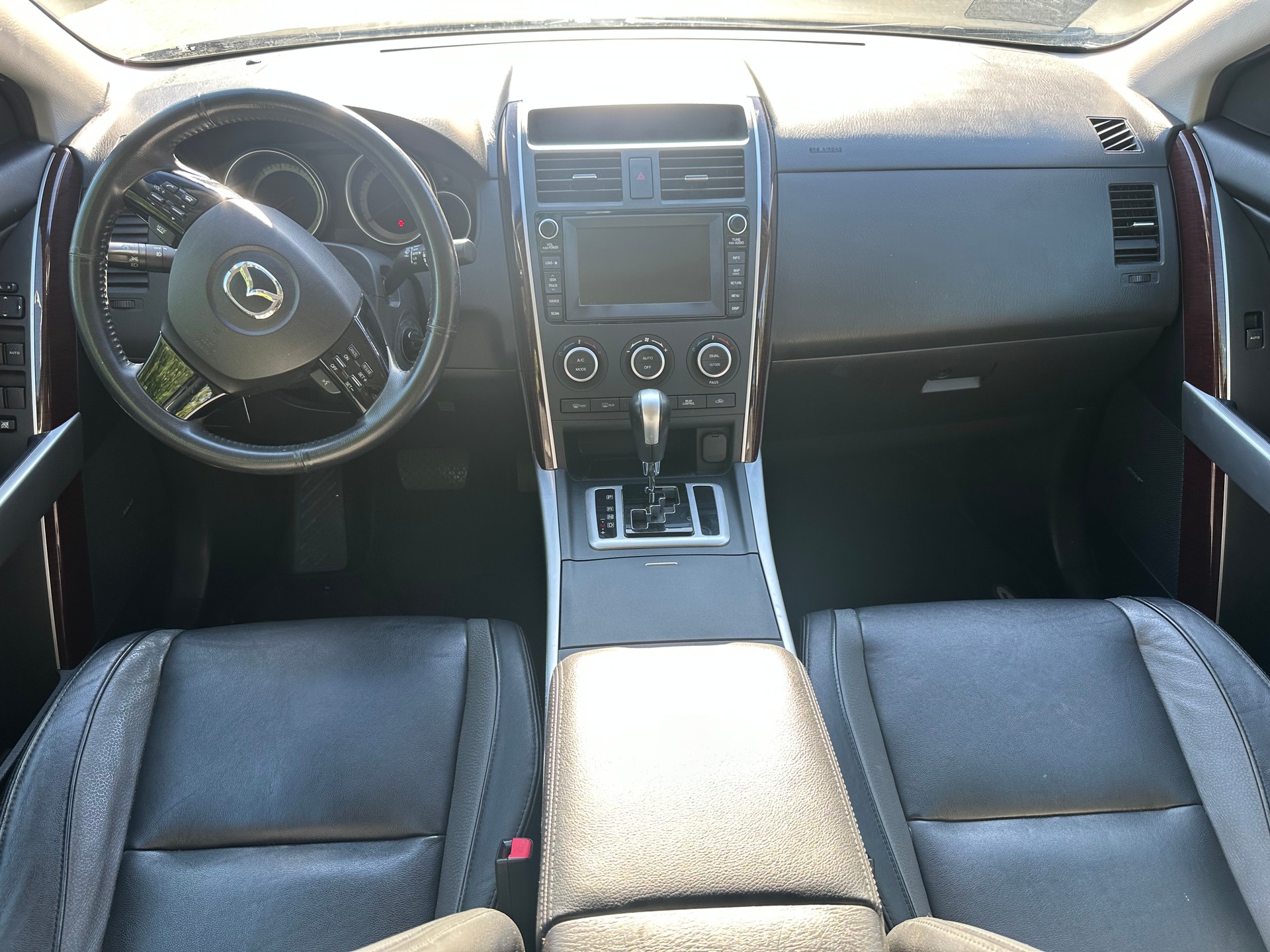MAZDA CX-9-image-8