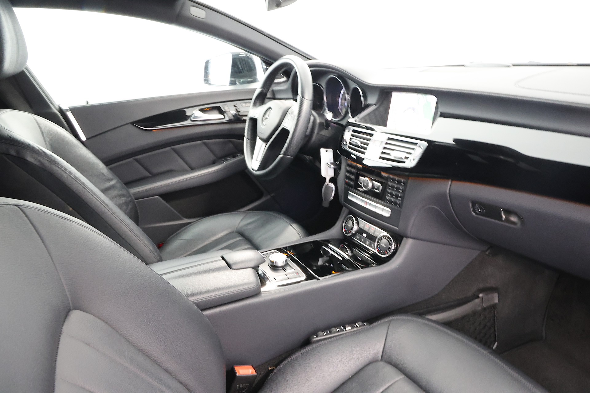 MERCEDES-BENZ CLS Shooting Brake 350 CDI 4Matic 7G-Tronic-image-14