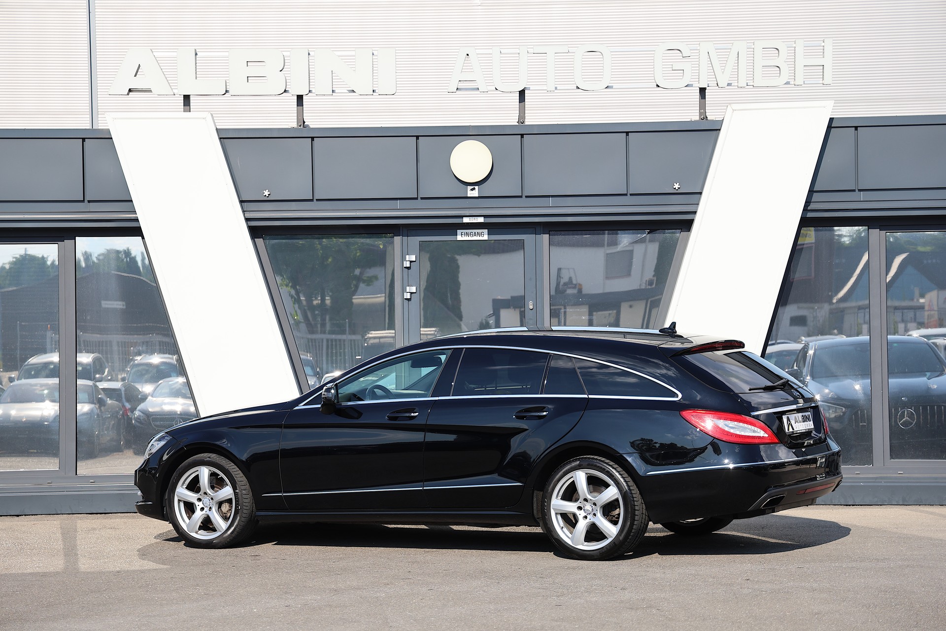 MERCEDES-BENZ CLS Shooting Brake 350 CDI 4Matic 7G-Tronic-image-3