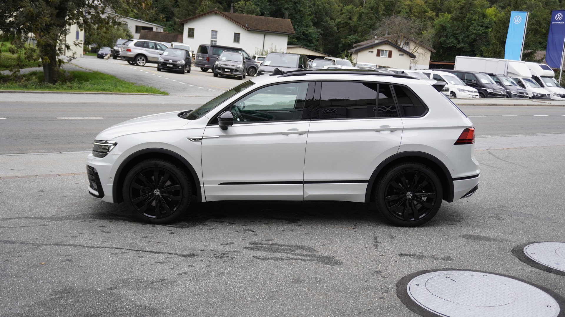 VW Tiguan 2.0TSI Highline 4Motion DSG-image-12