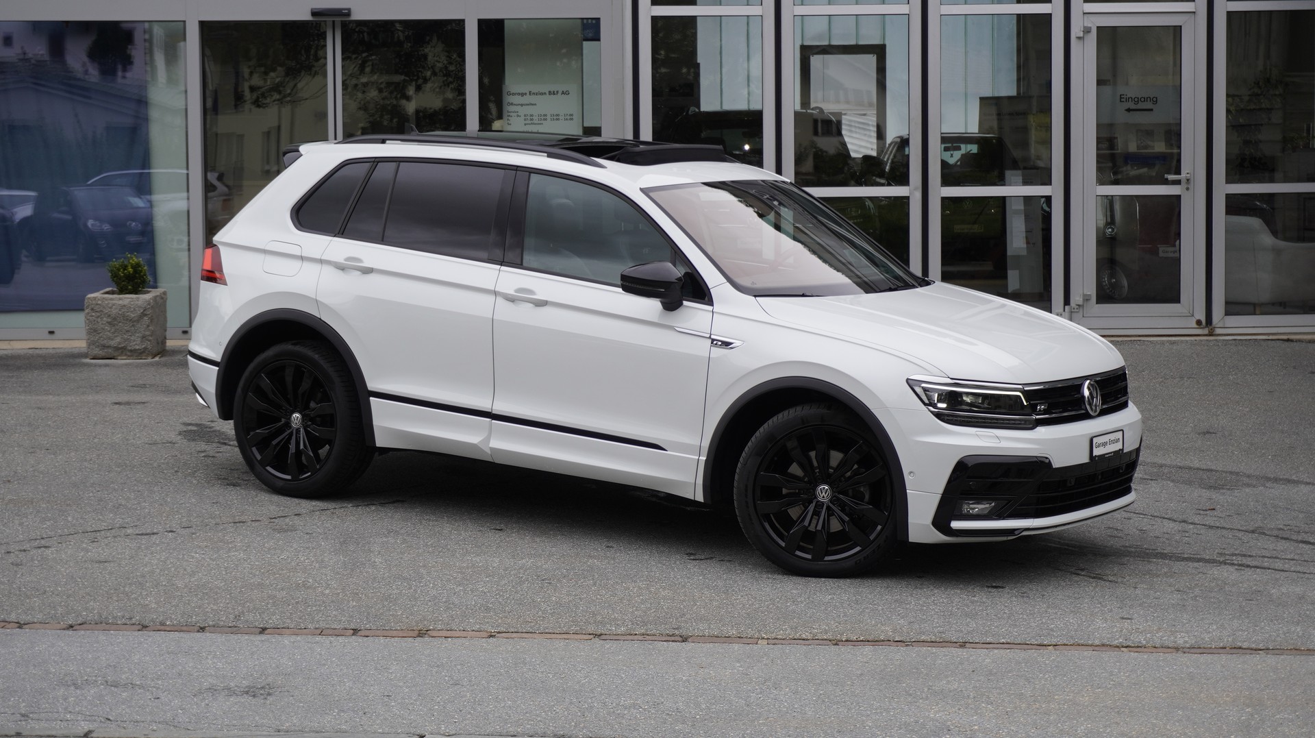 VW Tiguan 2.0TSI Highline 4Motion DSG-image-5
