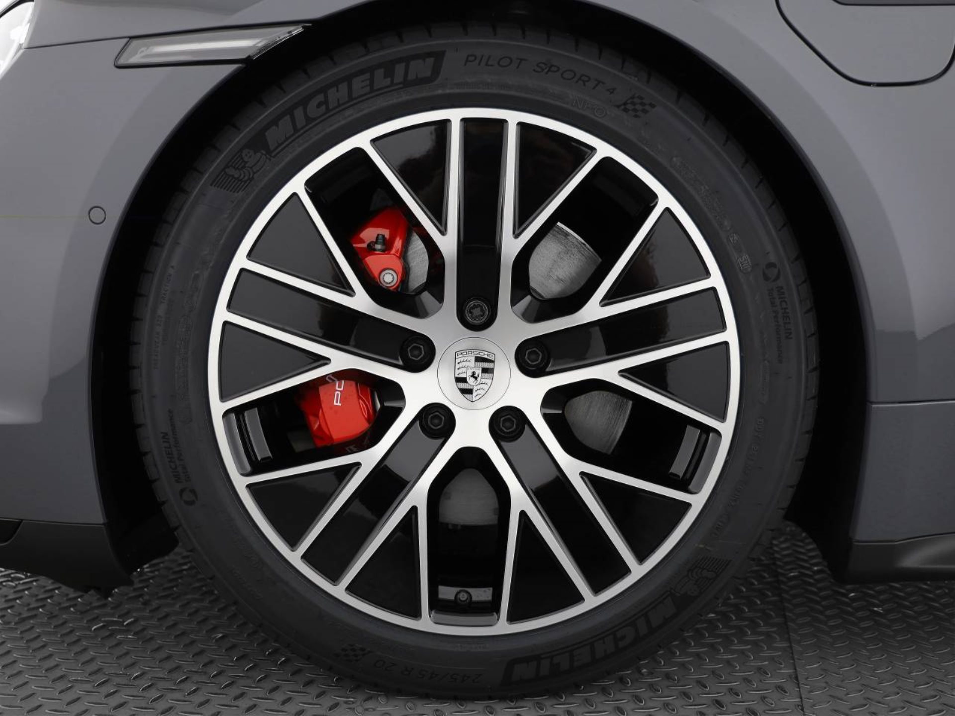 PORSCHE Taycan 4S Sport Turismo-image-7