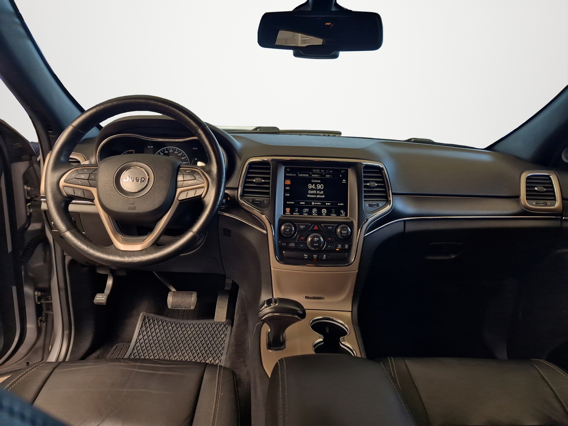 JEEP Grand Cherokee 3.0 CRD Limited Automatic-image-12