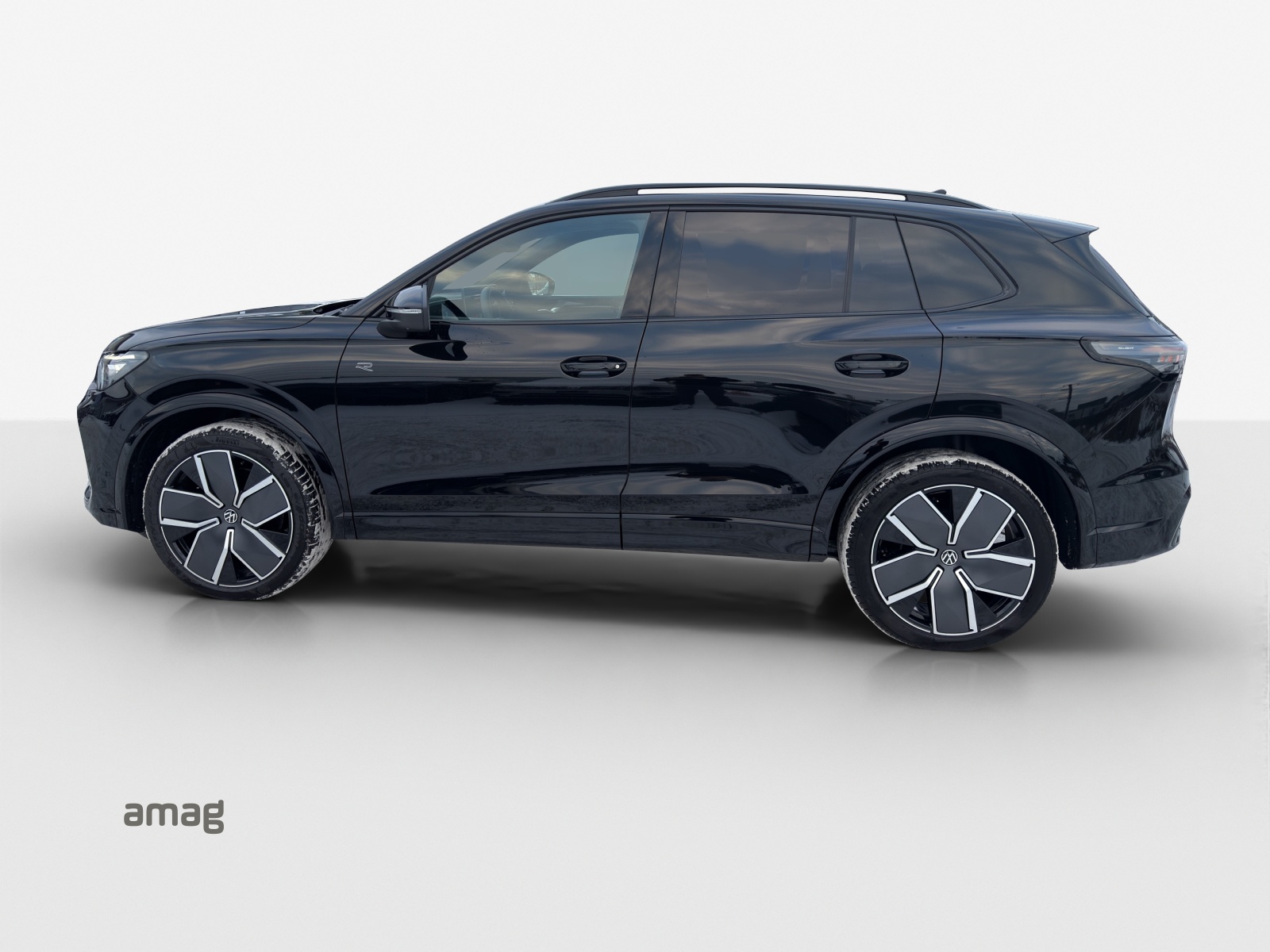 VW Tiguan 2.0 TSI DSG R-Line 4Motion-image-1