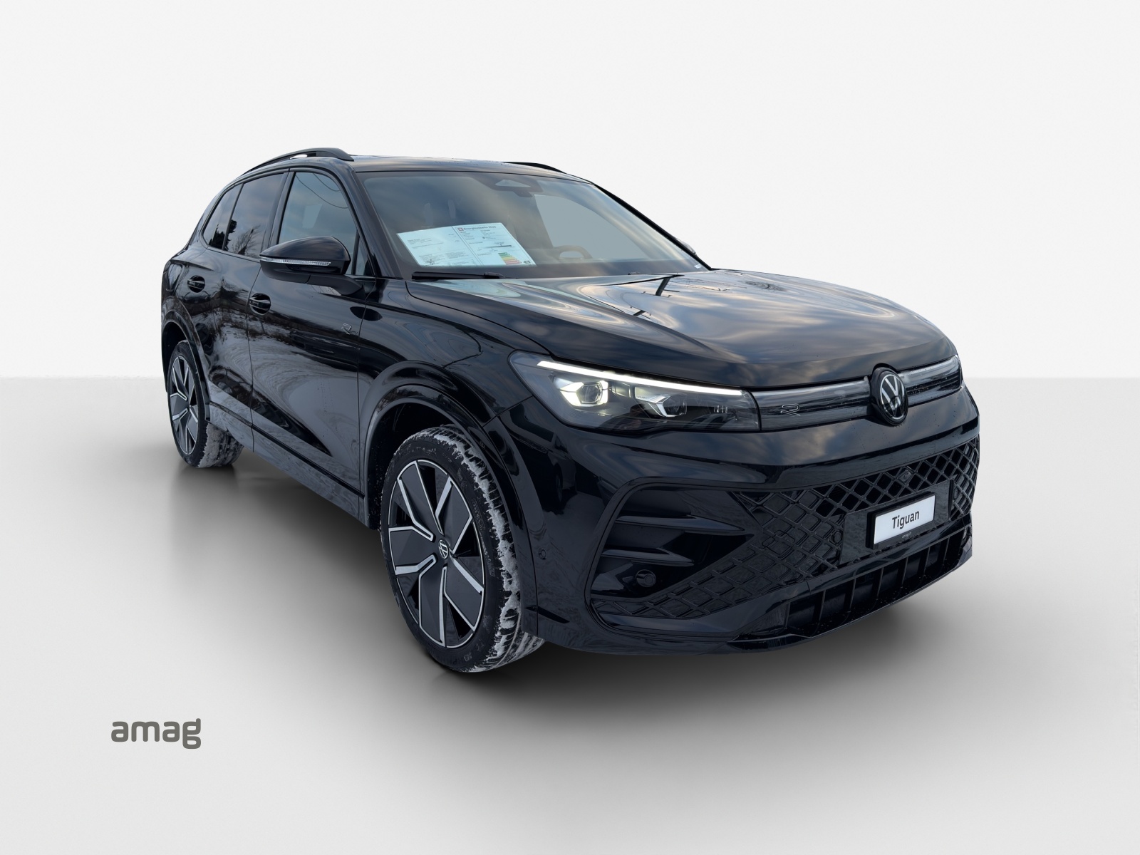 VW Tiguan 2.0 TSI DSG R-Line 4Motion-image-5