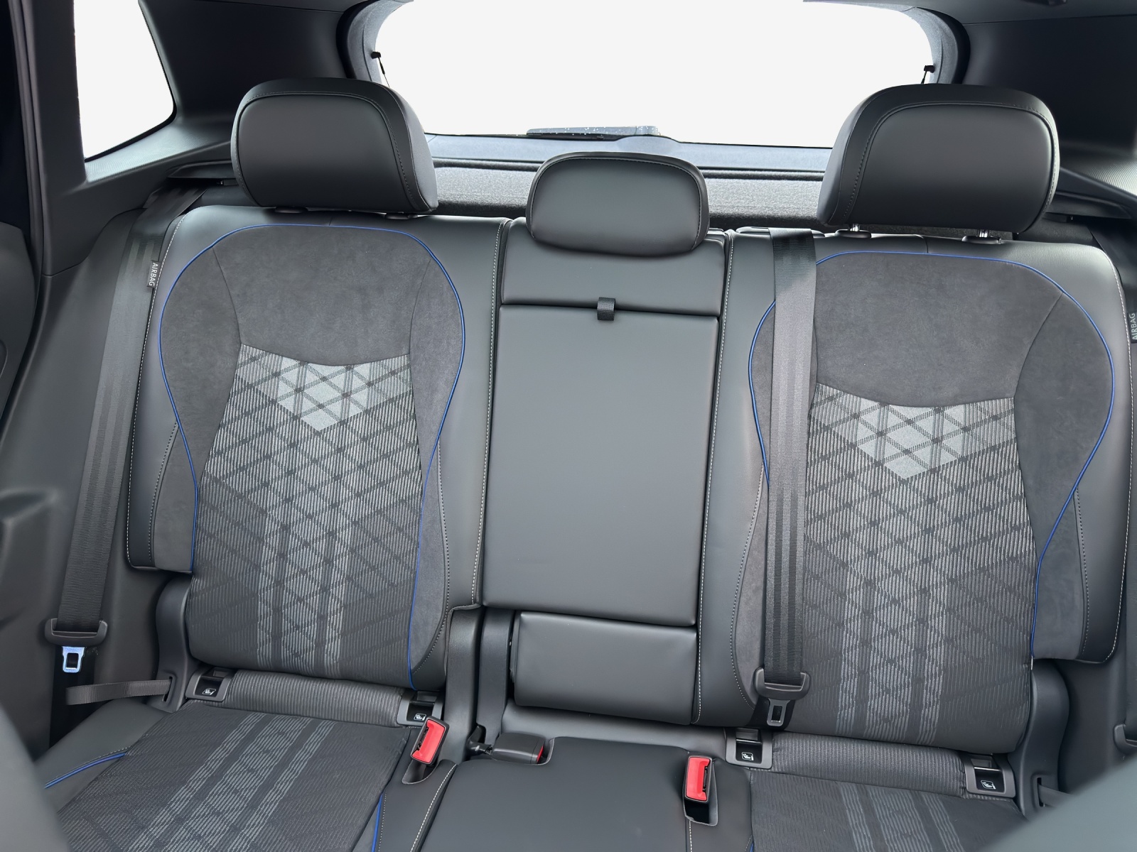 VW Tiguan 2.0 TSI DSG R-Line 4Motion-image-11