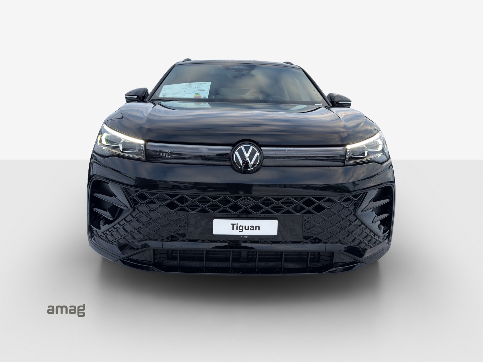 VW Tiguan 2.0 TSI DSG R-Line 4Motion-image-6