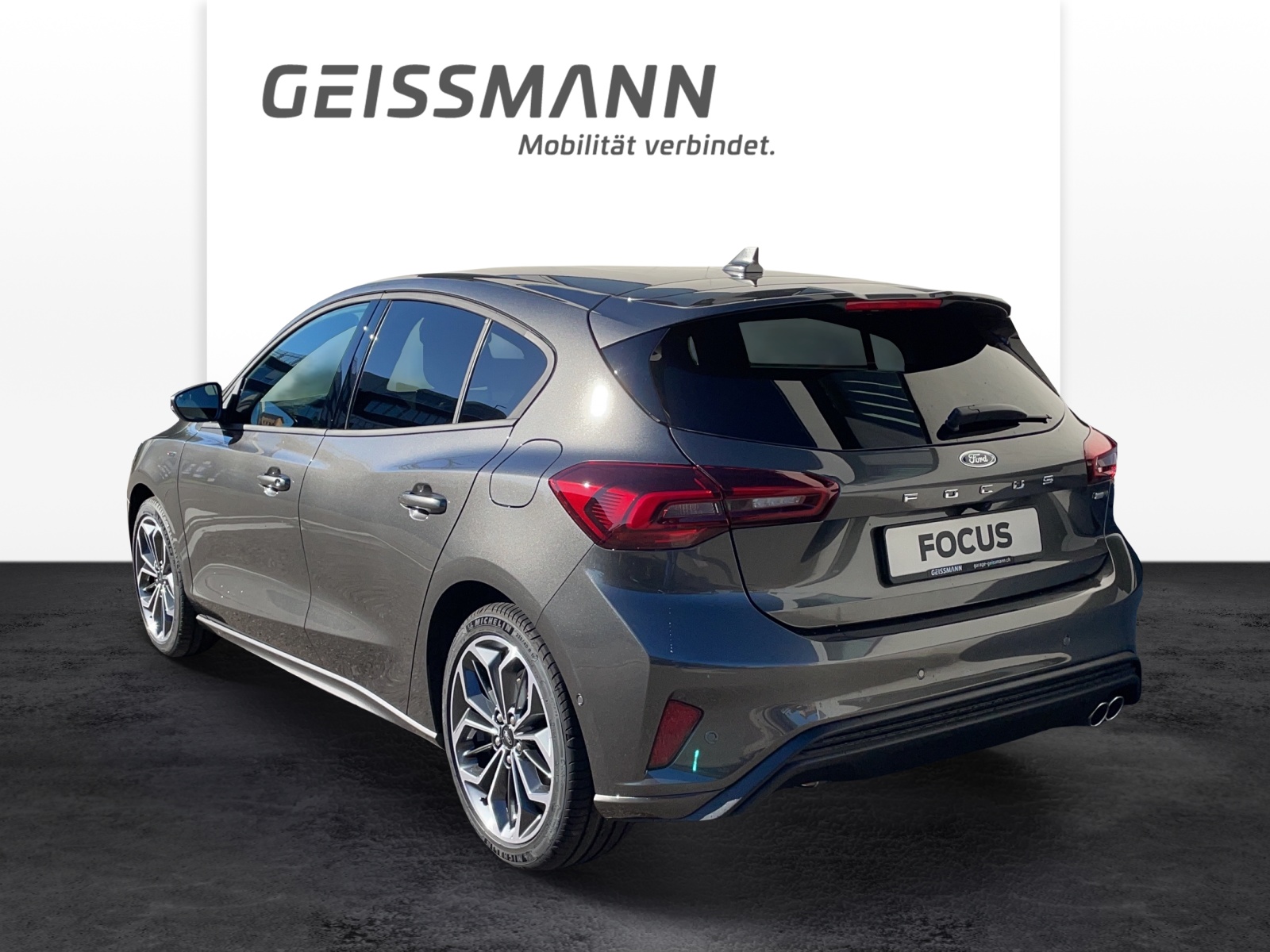 FORD Focus 1.0i EcoB Hybrid 155 ST-Line Style-image-2