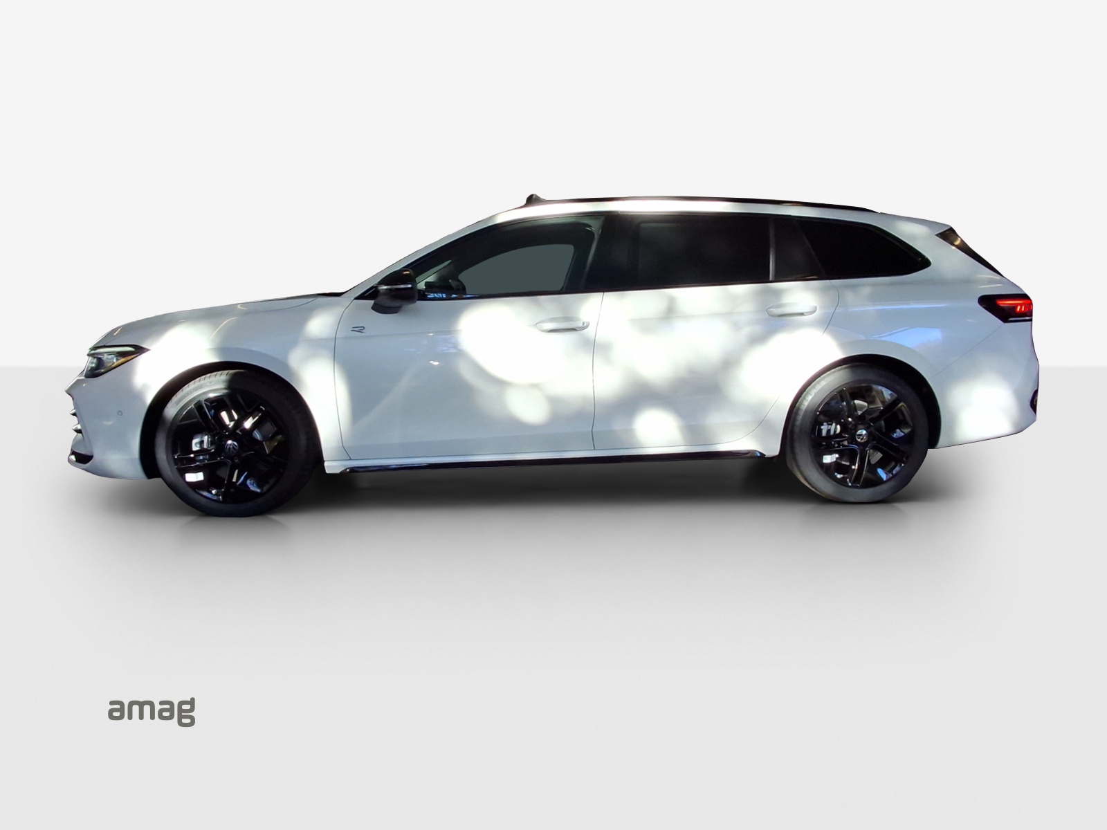 VW Passat Variant 2.0 TSI evo4 R-Line 4 Motion DSG-image-1