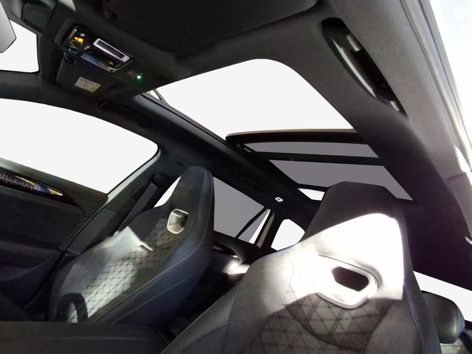 VW Passat Variant 2.0 TSI evo4 R-Line 4 Motion DSG-image-15