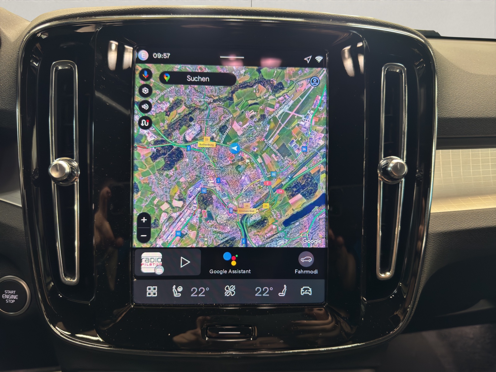 VOLVO XC40 2.0 B4 MH Ultra Dark-image-13