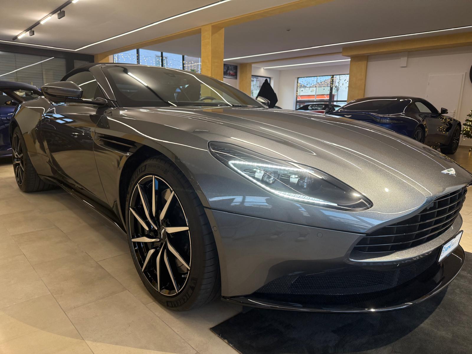 ASTON MARTIN DB11 V8 Volante Touchtronic 3