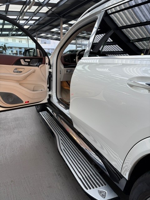 MERCEDES-BENZ GLS Maybach 600 9G-Tronic-image-4