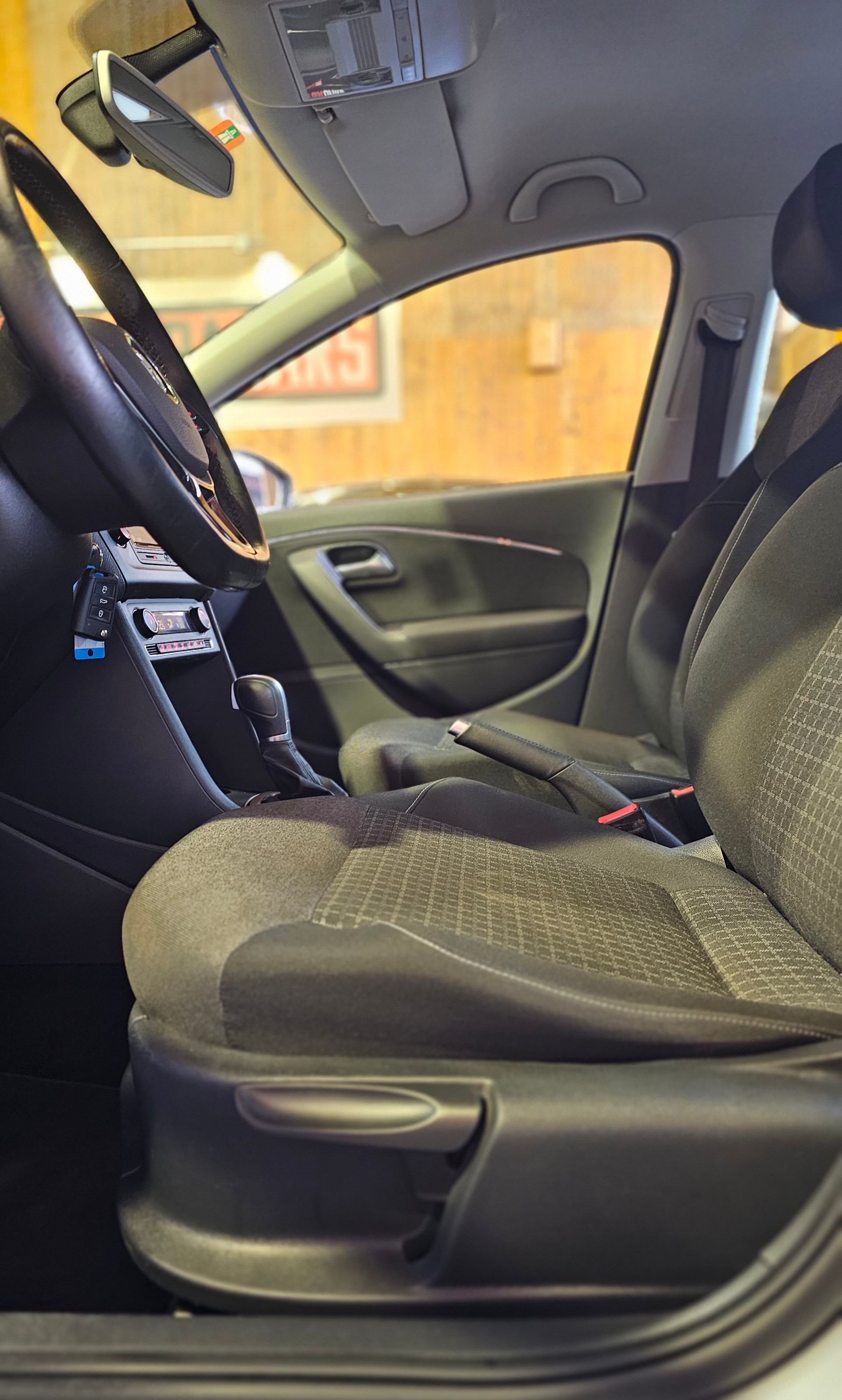 VW Polo 1.2 TSI BMT Comfortline DSG-image-11