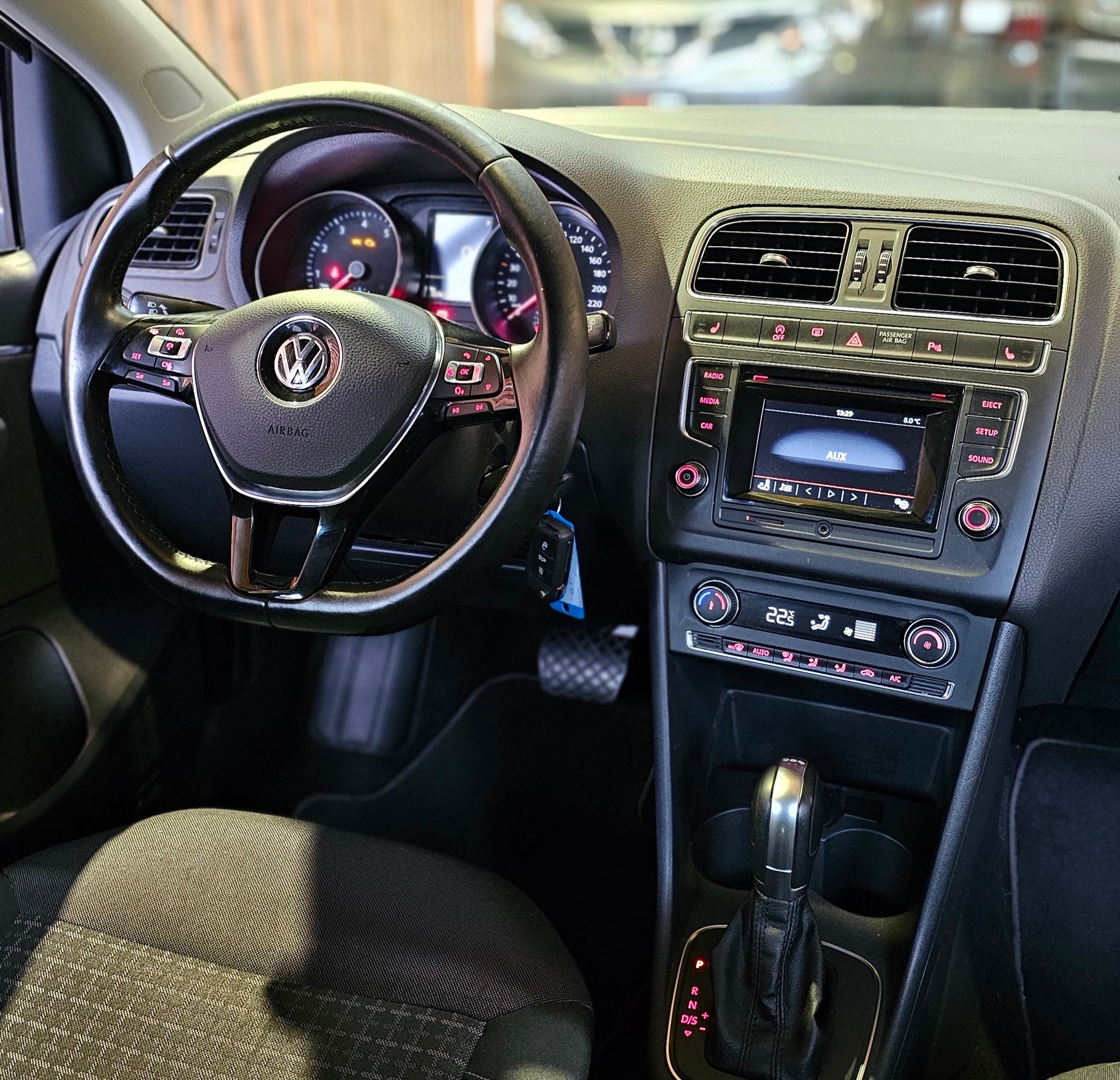 VW Polo 1.2 TSI BMT Comfortline DSG-image-18