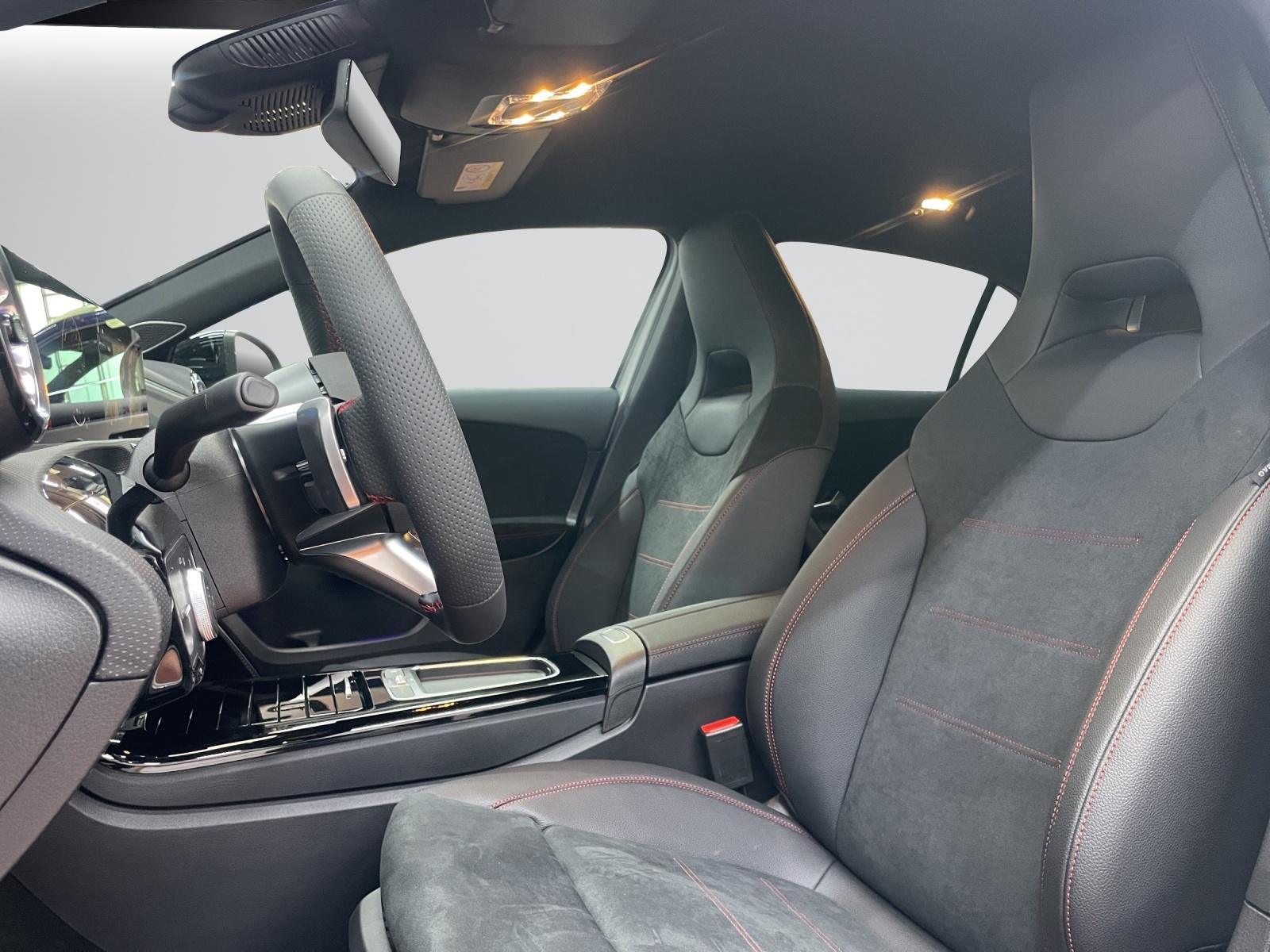 MERCEDES-BENZ A 250 e EQ Star AMG Line-image-3