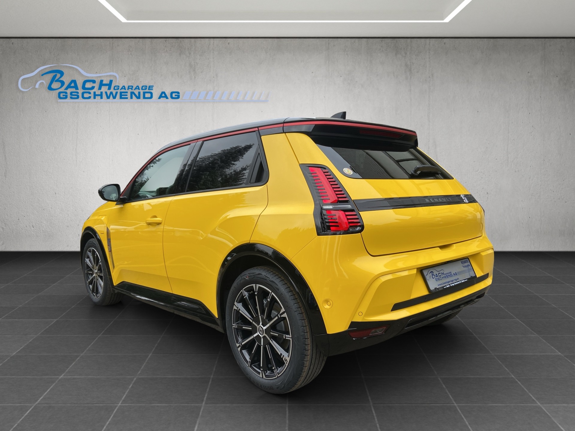 RENAULT R5 E-Tech Comfort Range 52 kWh Iconic Five-image-4