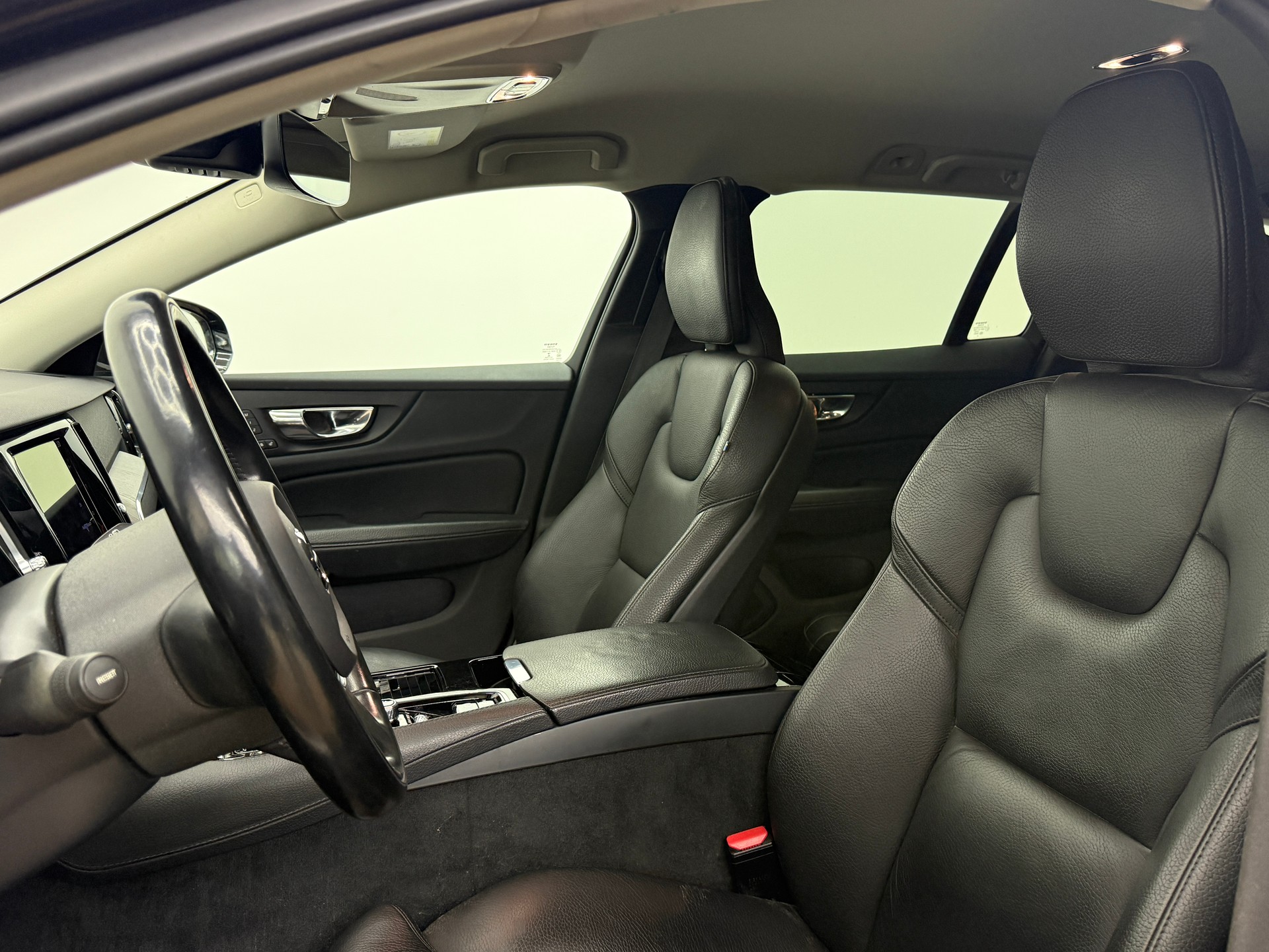 VOLVO V60 T6 eAWD Twin Engine Inscription Geartronic-image-19