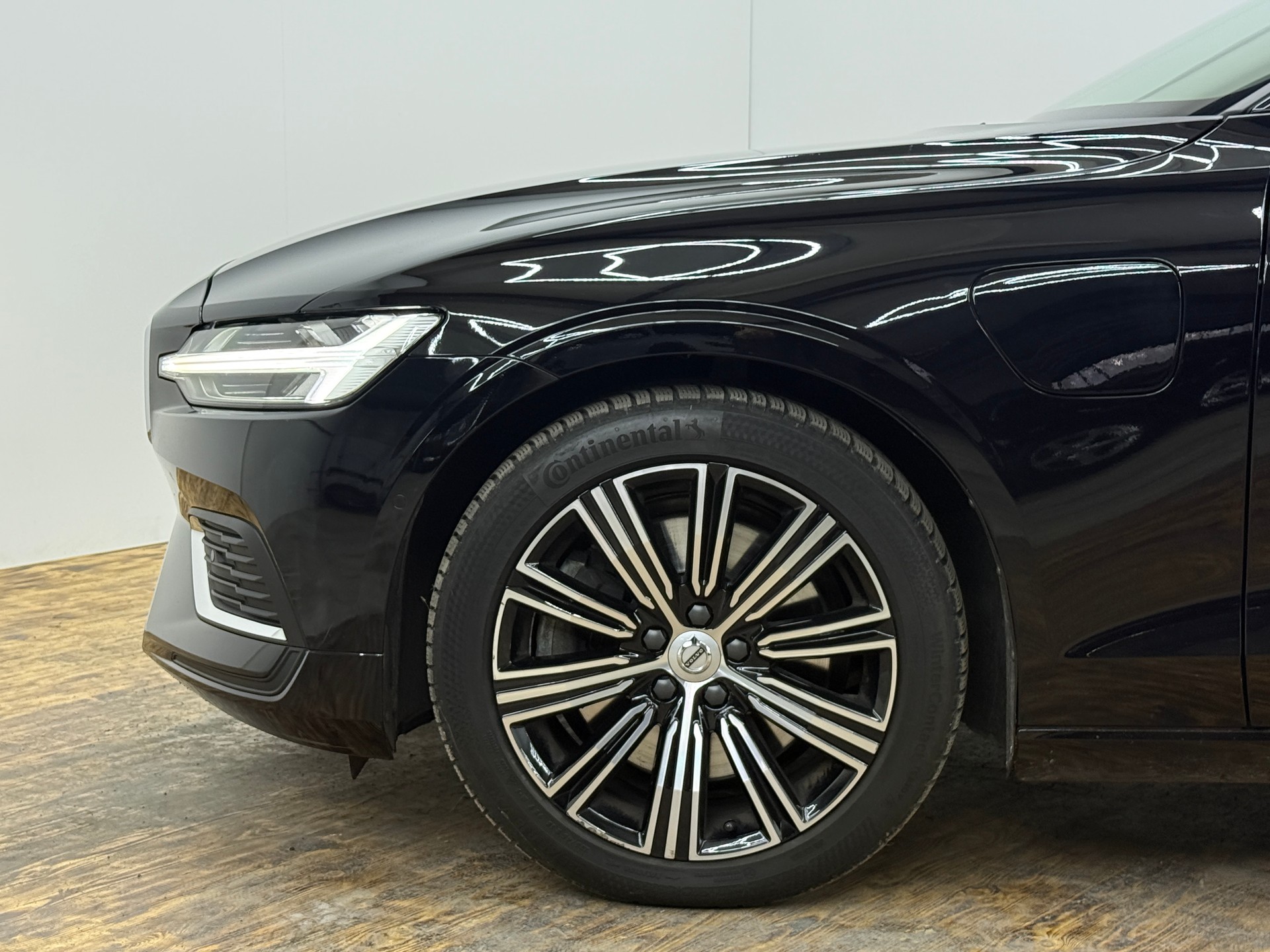 VOLVO V60 T6 eAWD Twin Engine Inscription Geartronic-image-5